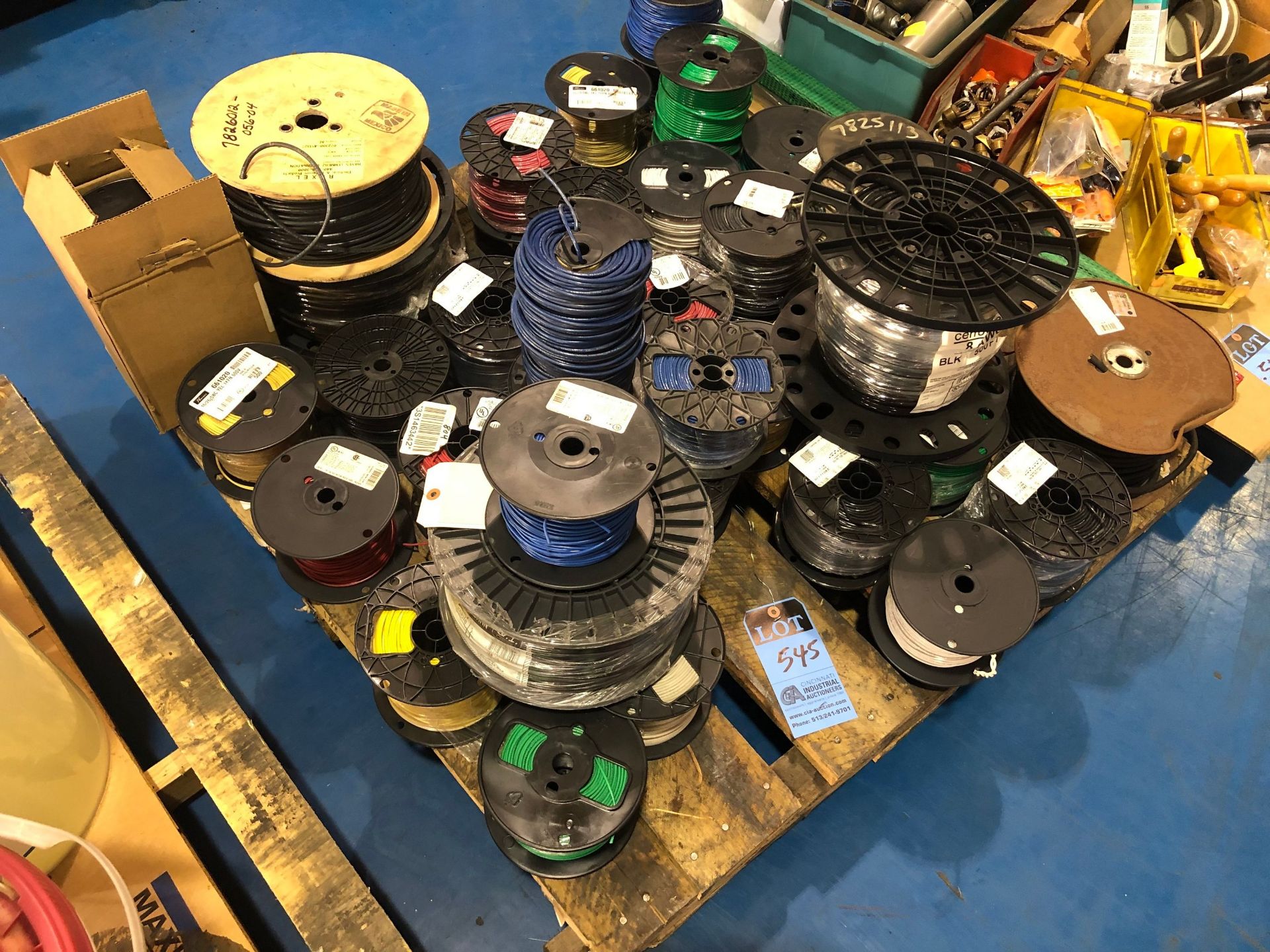 (LOT) WIRE SPOOLS ON SKID