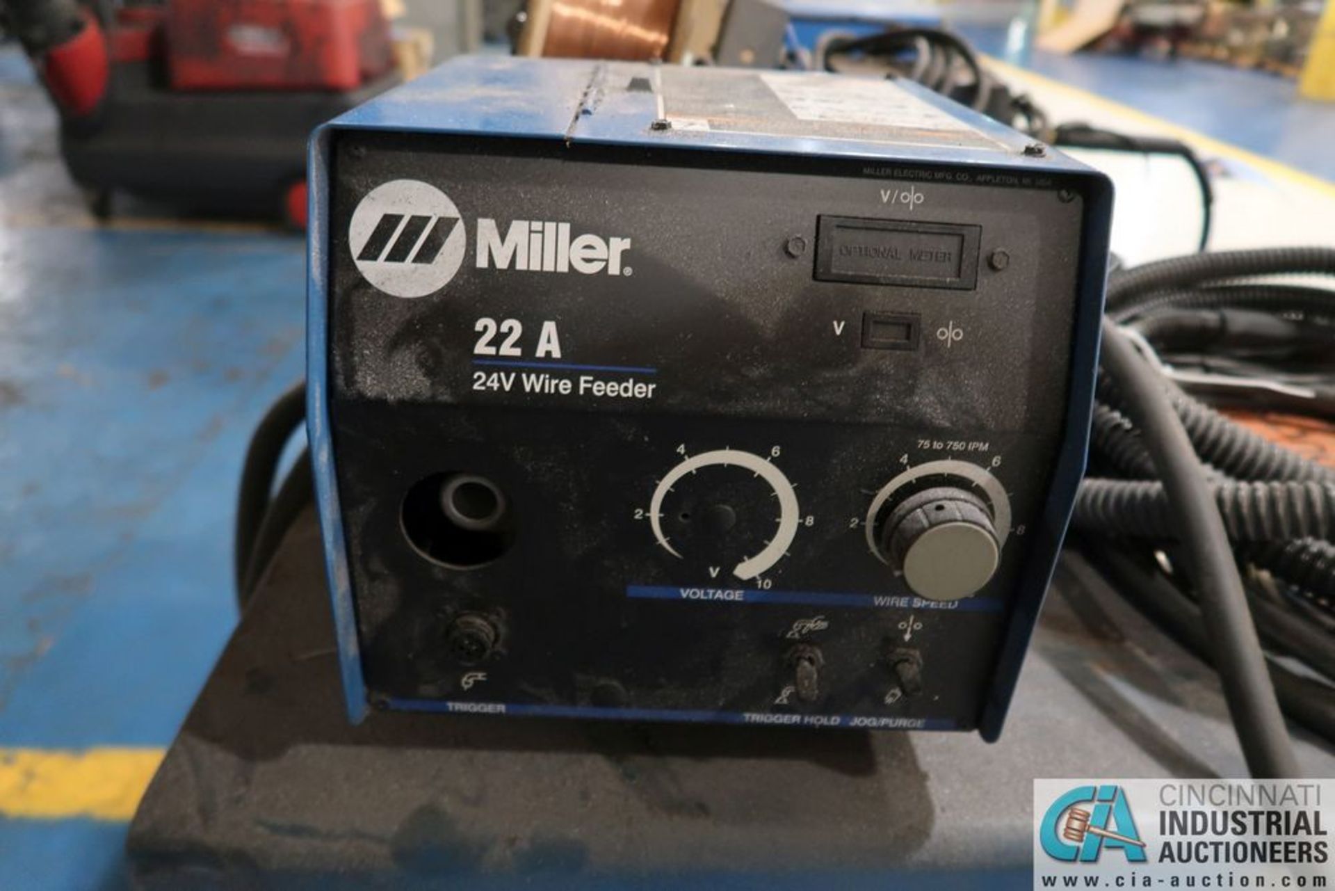 MILLER DELTAWELD 651 MIG WELDER WITH 22A WIRE FEED - Image 7 of 8