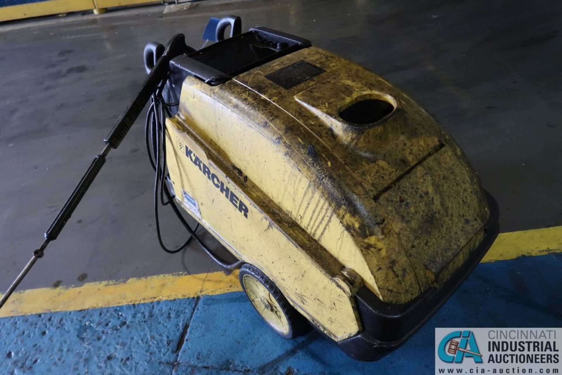 KARCHEN MODLE HDS-745 PRESSURE WASHER *OUT OF SERVICE* - Image 2 of 5