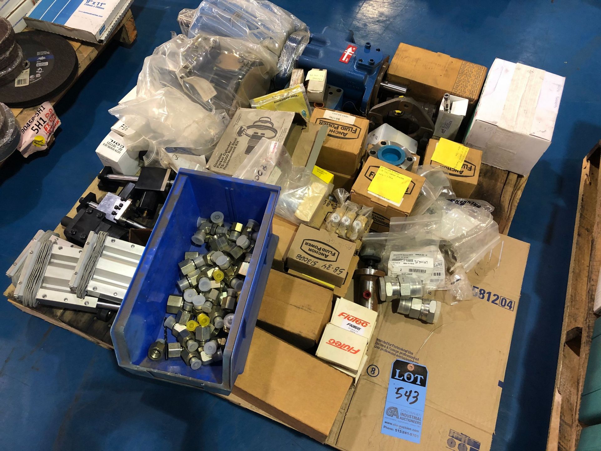 (LOT) ASSORTED HYDRAULIC ITEMS ON SKID