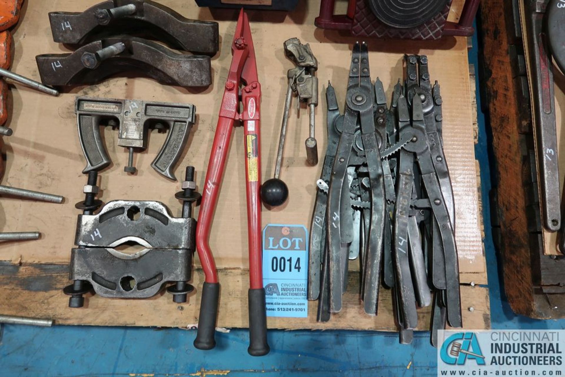 (LOT) SKID OF TOOLS; SNAP RING PLIERS, BEARING SPLITTER, (3) AMCHINE SKATES, LIFT CLAMPS - Image 2 of 4