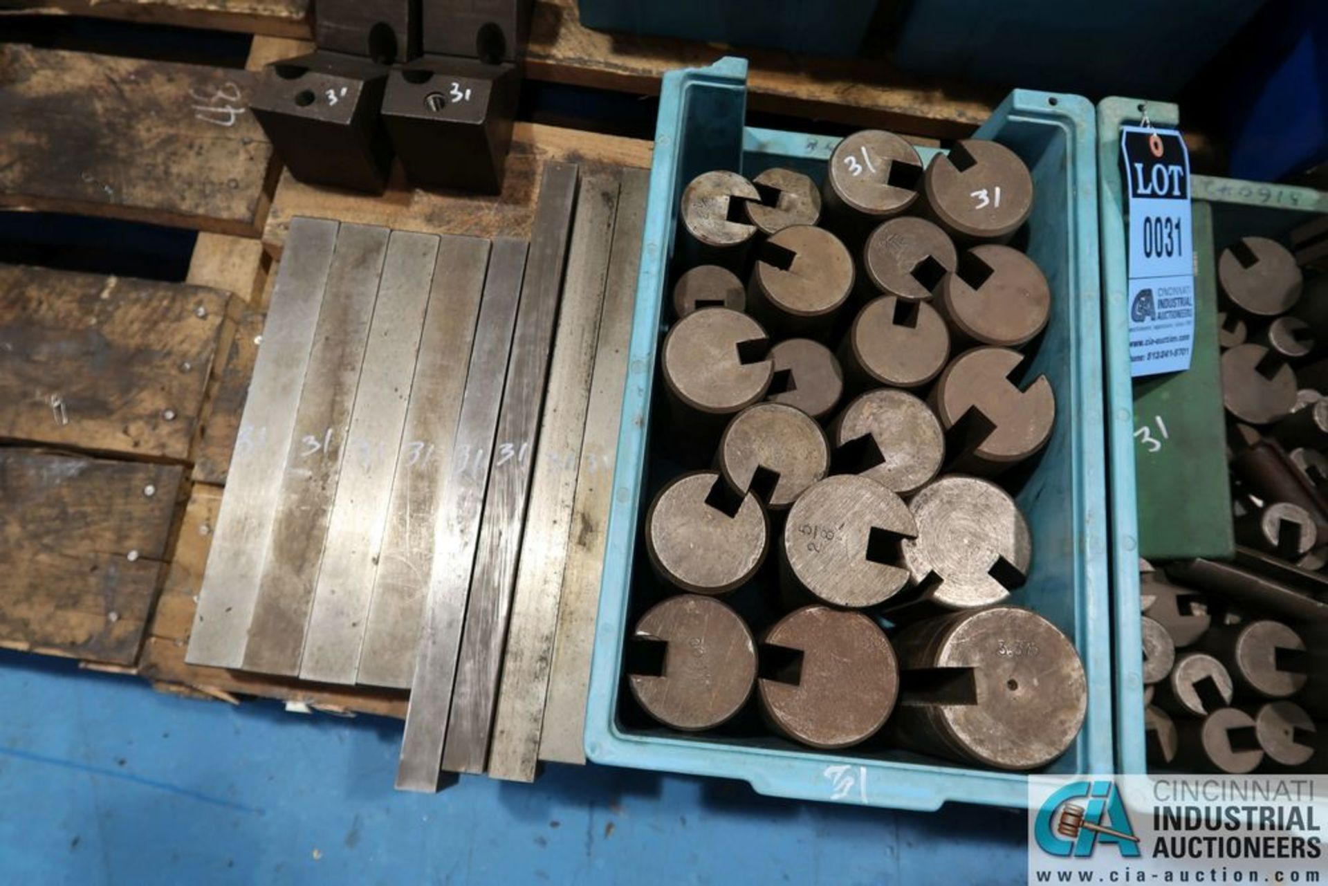 (LOT) SKID OF TOOLING; BROACH TOOLING, MORSE TAPER DRILL HOLDERS, HS DRILLS, V-BLOCKS, PARALLELS - Image 3 of 5