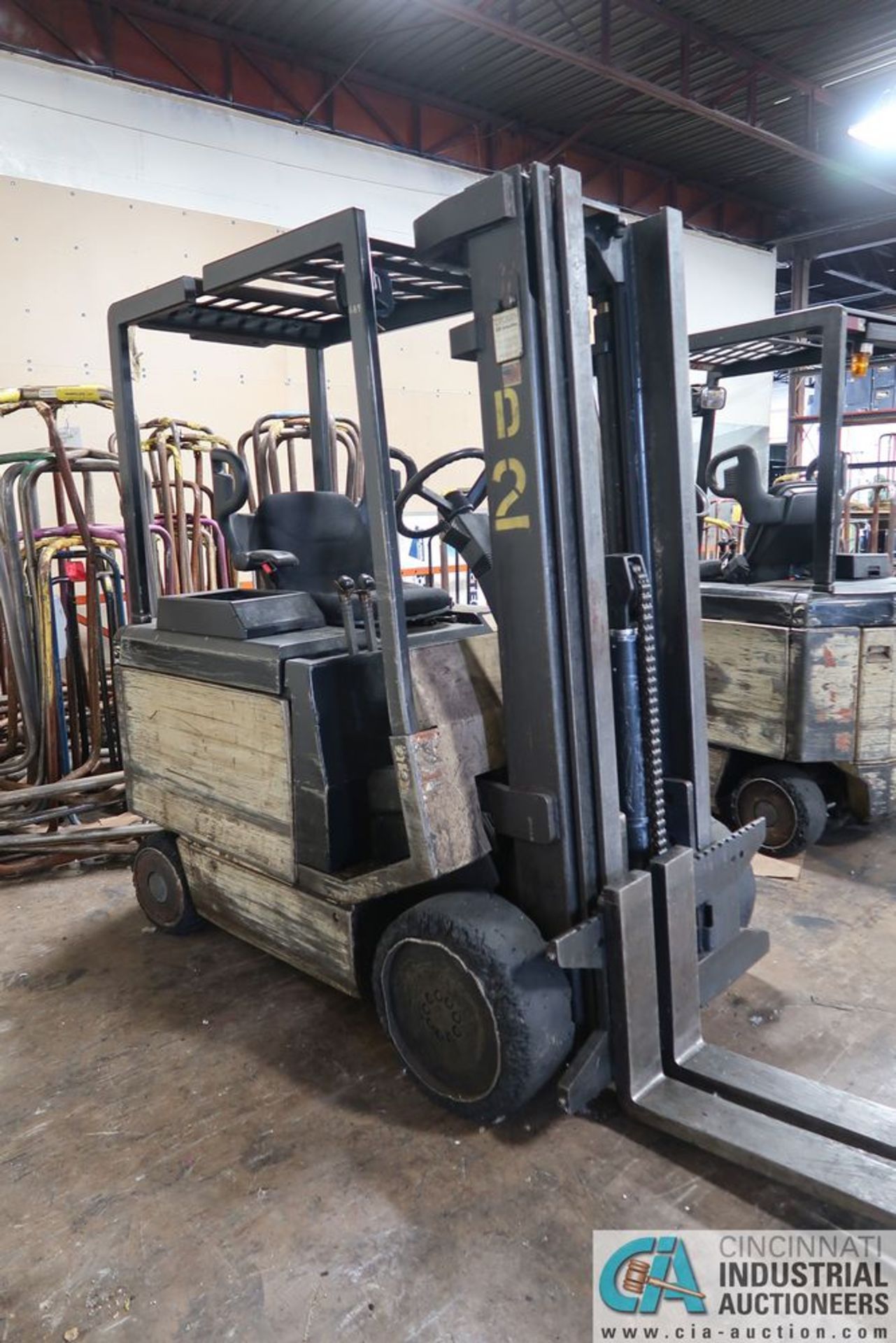 5,000 LB. CROWN MODEL 50FCTT-188 SIT-DOWN ELECTRIC FORKLIFT; S/N 9A107993 (OUT OF SERVICE) - Image 2 of 5