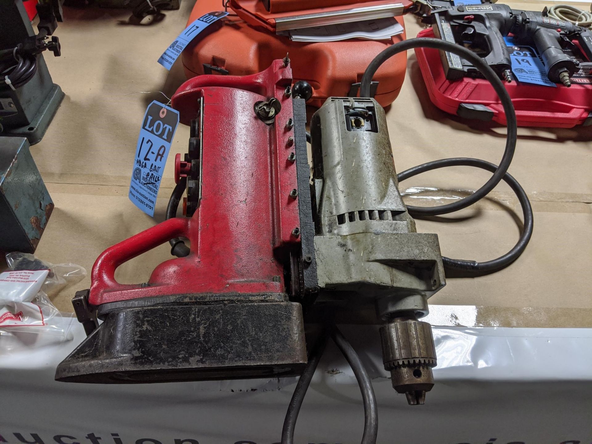 MILWAUKEE MAGNETIC BASE DRILL - Out of service