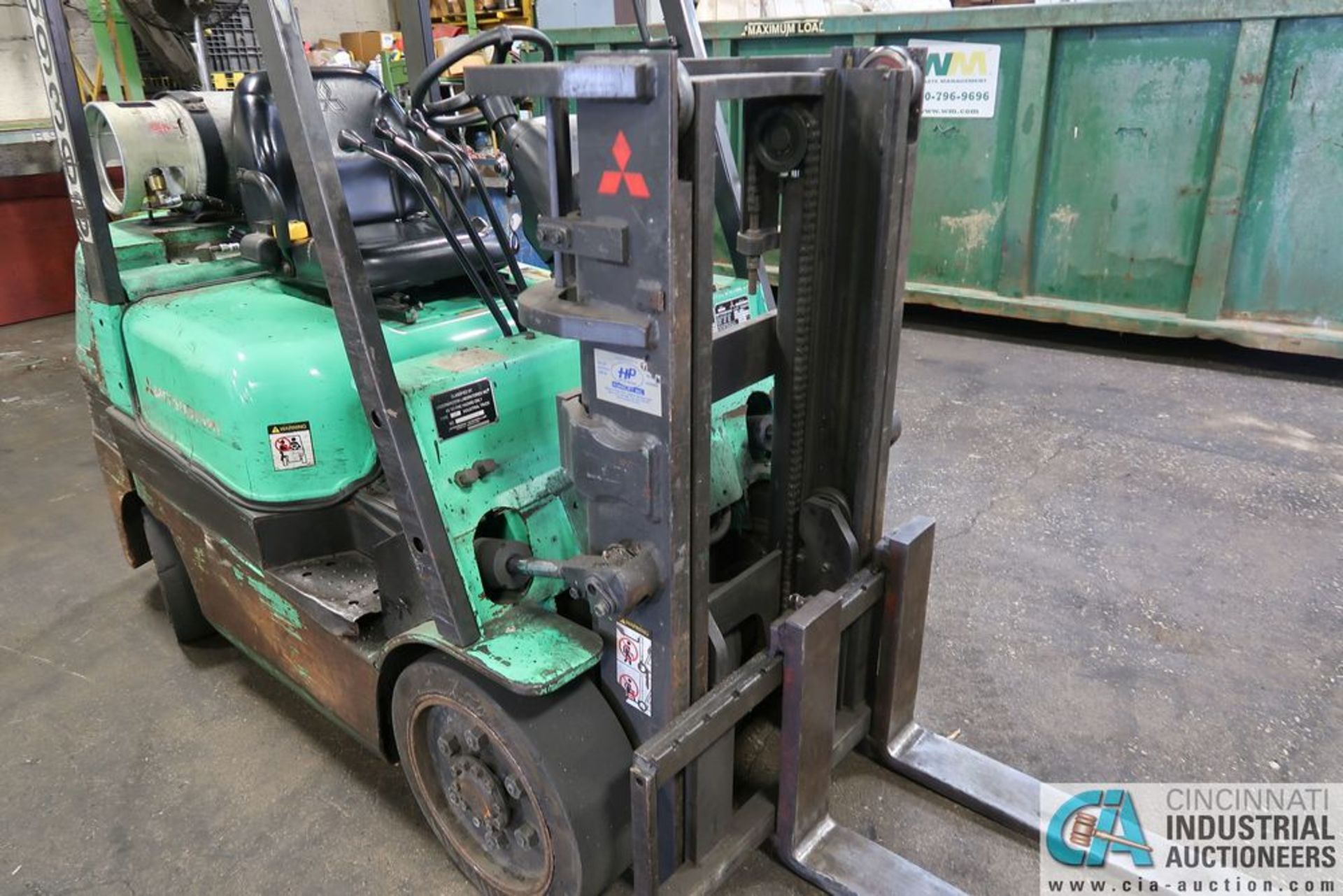 5,000 LB. MITSUBISHI MODEL FGC25K LP GAS FORKLIFT; S/N AF82C-01780, 60" LOWERED MAST HEIGHT, 80" MAX - Image 3 of 8