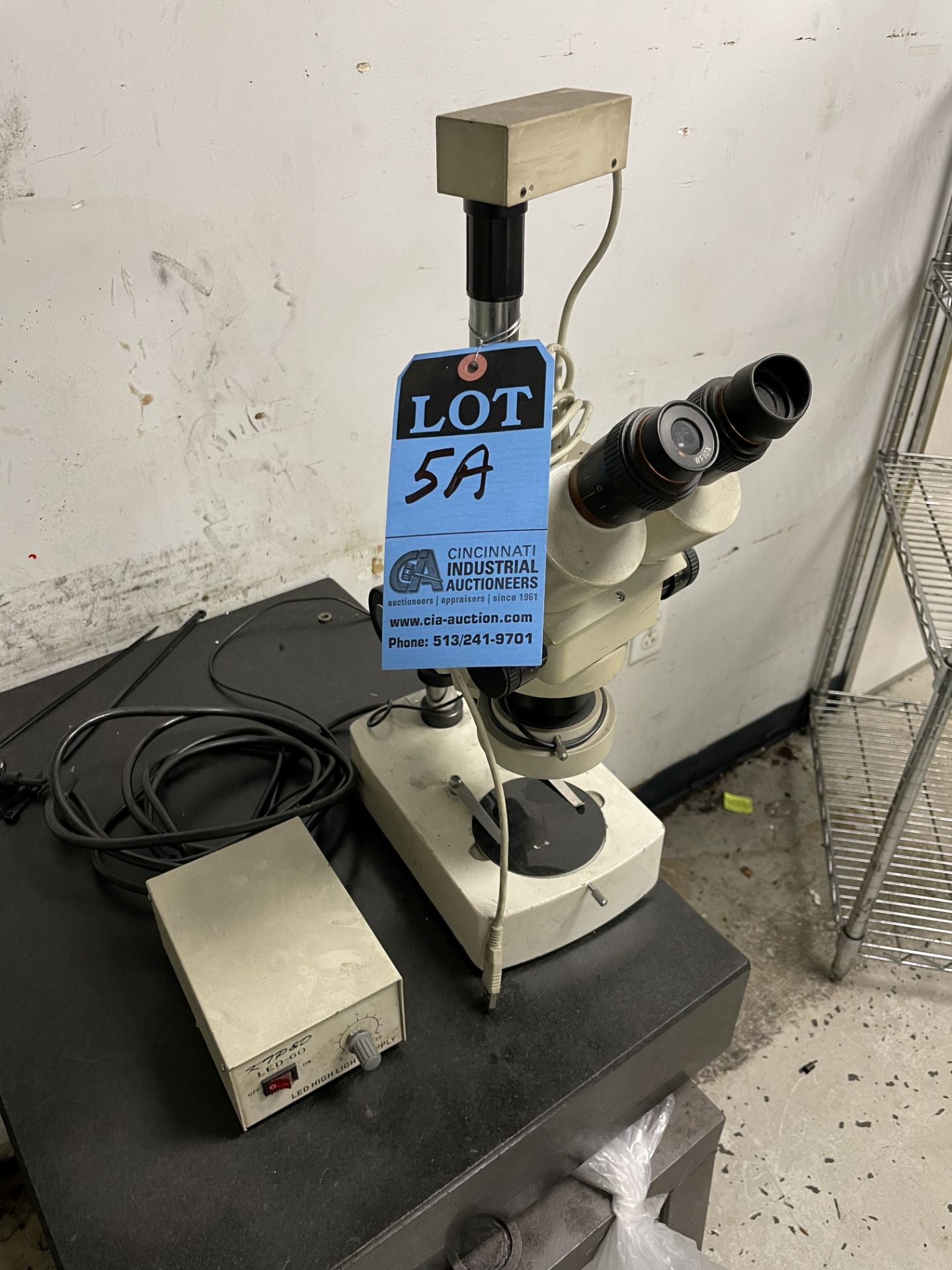 (LOT) 10X MICROSCOPE W/ LIGHT SOURCE & 18" X 24" GRANITE PLATE - Image 2 of 7