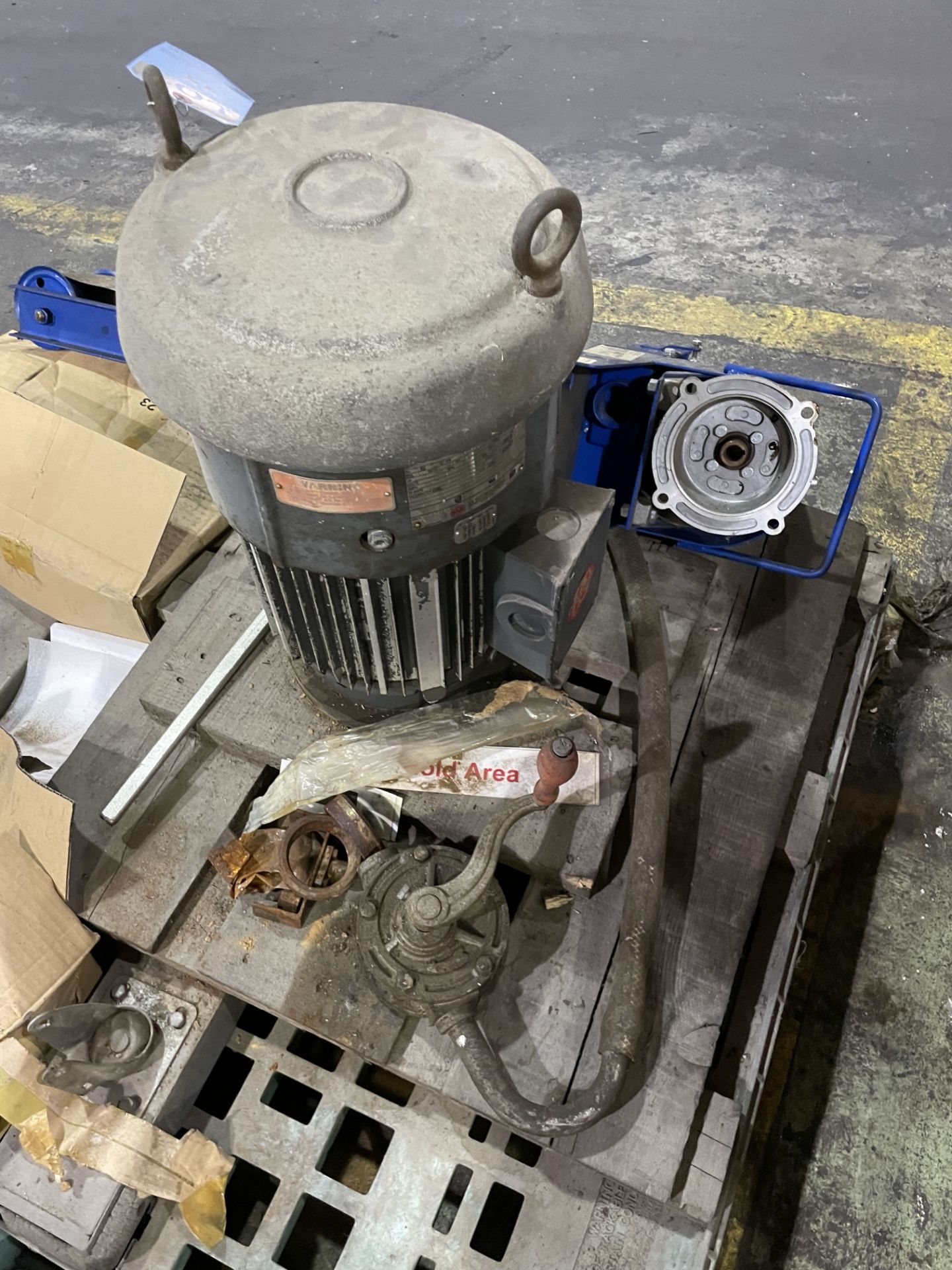 (LOT) SKID MISC., 5-HP US ELECTRIC MOTOR, TOTE-IT CHIP REMOVAL & MISC. - Image 2 of 5