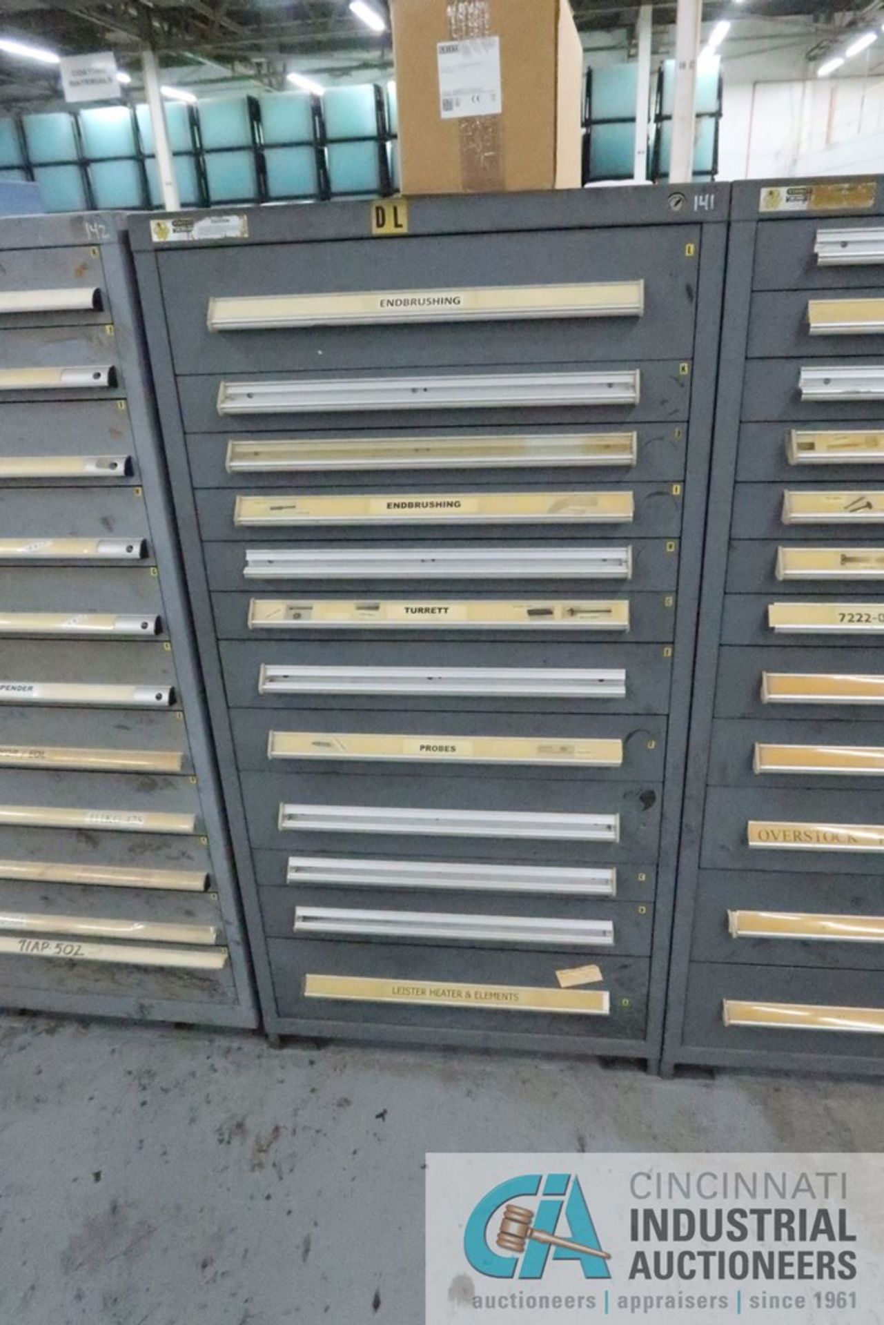 12-DRAWER VIDMAR CABINET WITH CONTENTS INCLUDING MISCELLANEOUS END BUSHING PARTS, TURRET PARTS,
