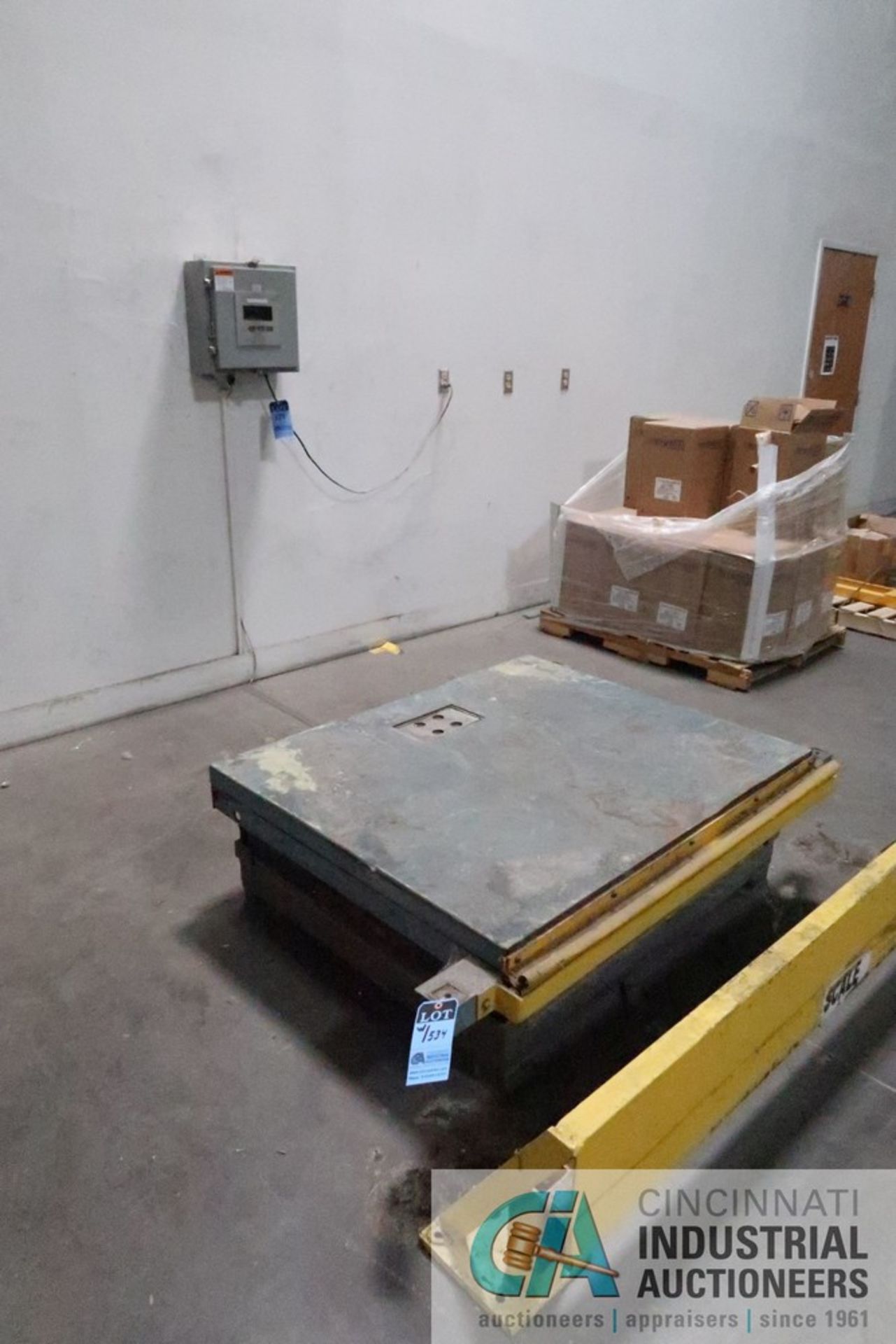 5,000 LB. FLEX WEIGH MODEL FLB3846 DIGITAL PLATFORM SCALE; S/N 960295, 50" X 41" PLATFORM, METTLER