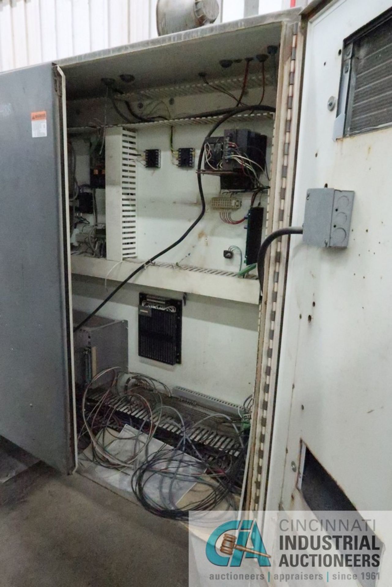 TWO-DOOR ELECTRICAL CABINET; W/ CTI POWER SUPPLY & OTHER CIRCUIT CARDS - Image 2 of 3