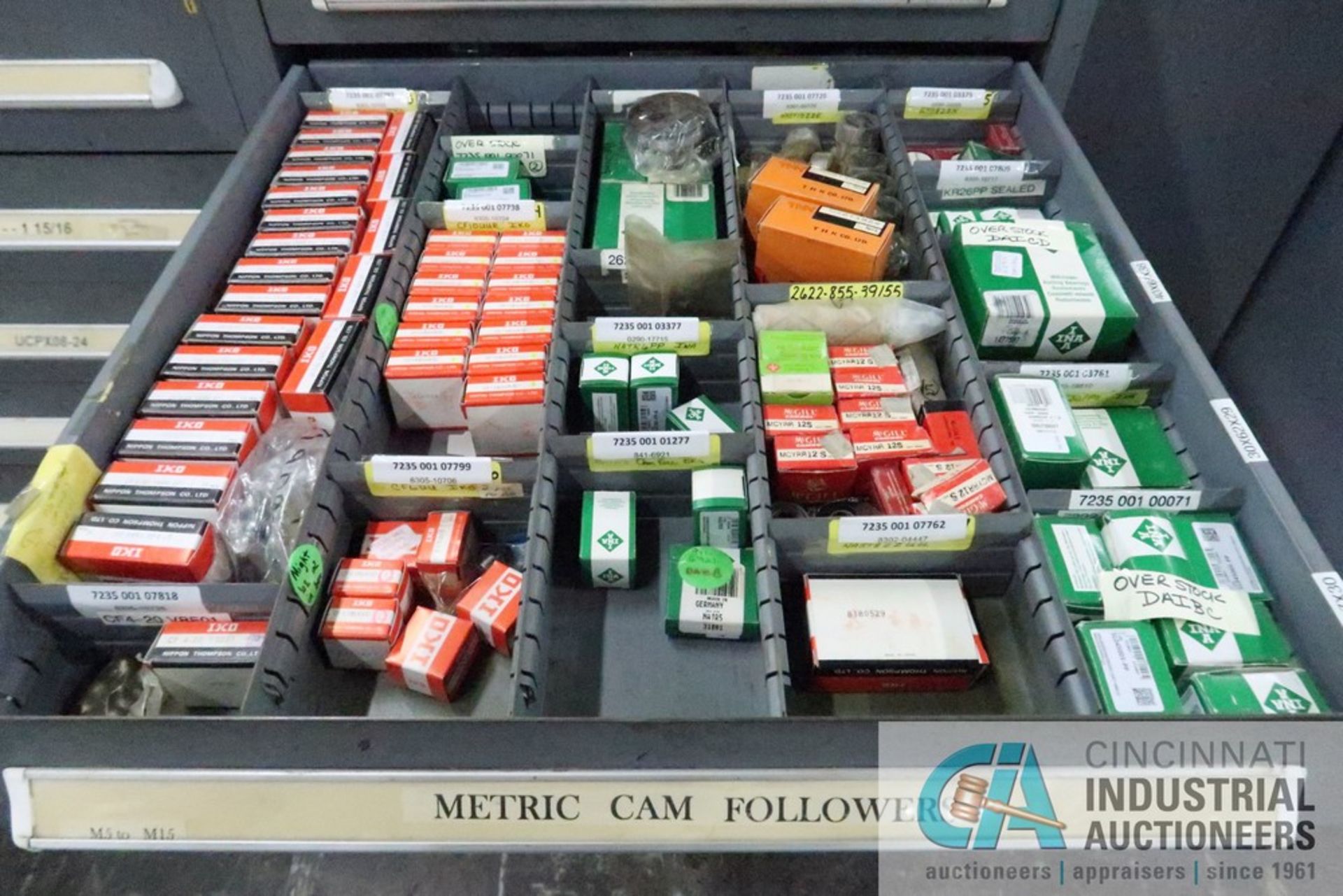 12-DRAWER VIDMAR CABINET WITH CONTENTS INCLUDING MISCELLANEOUS CAM FOLLOWERS AND BEARINGS (CABINET - Image 5 of 13