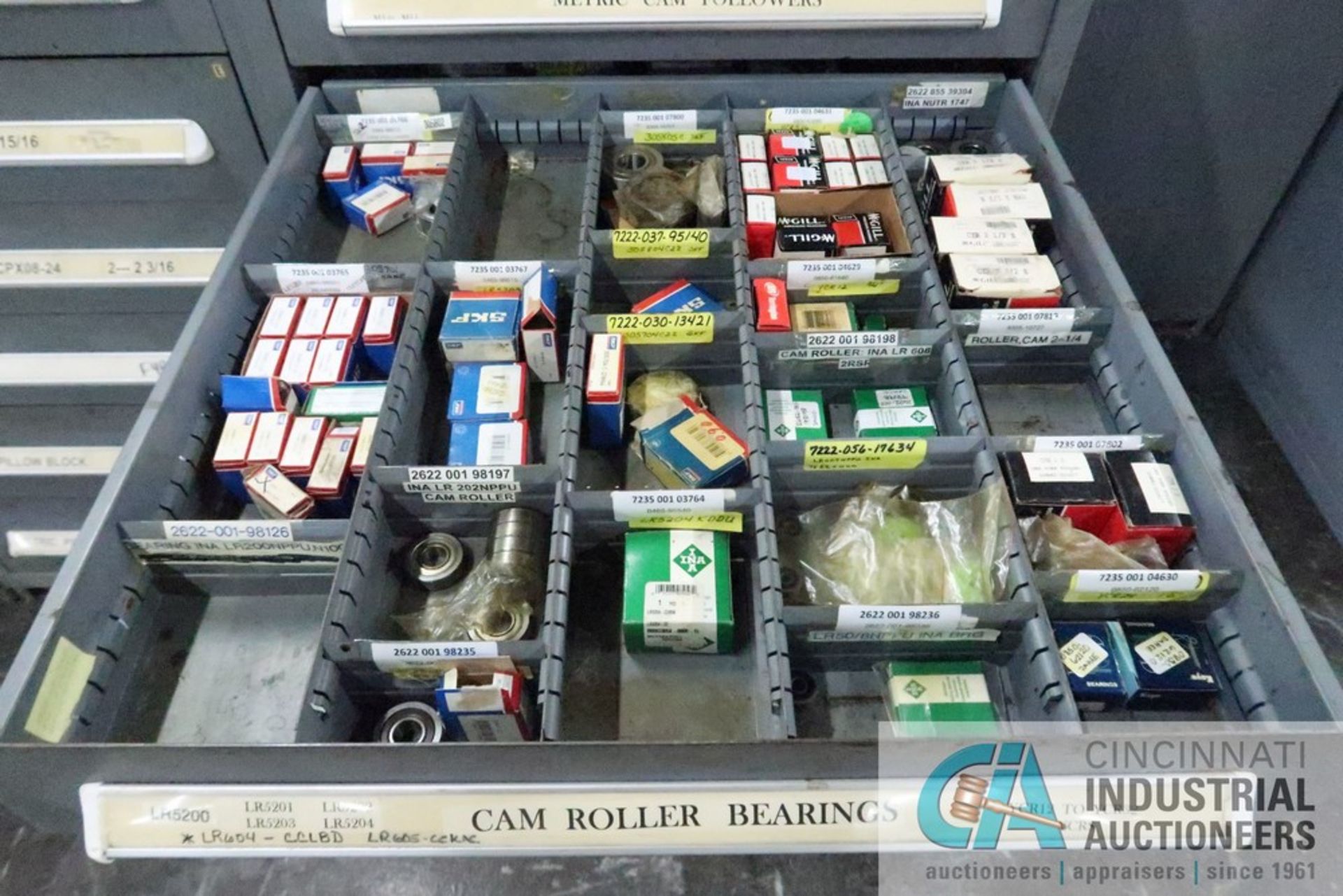 12-DRAWER VIDMAR CABINET WITH CONTENTS INCLUDING MISCELLANEOUS CAM FOLLOWERS AND BEARINGS (CABINET - Image 6 of 13