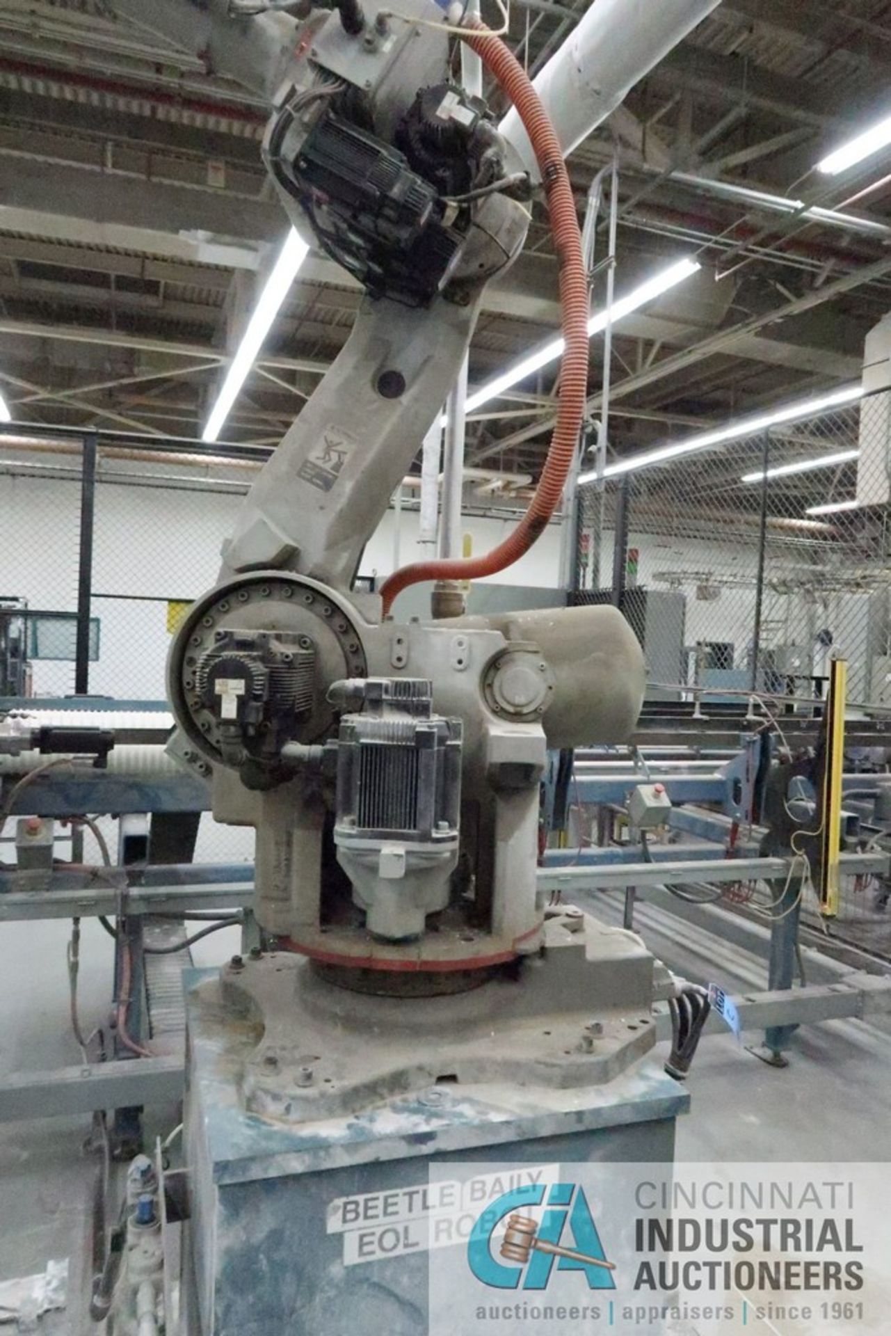 MOTOMAN MODEL UP165-100 SIX-AXIS ROBOT; TYPE YR165-A35, S/N S2M880-1-2-2, PAYLOAD: 100-KG, 34" - Image 7 of 14