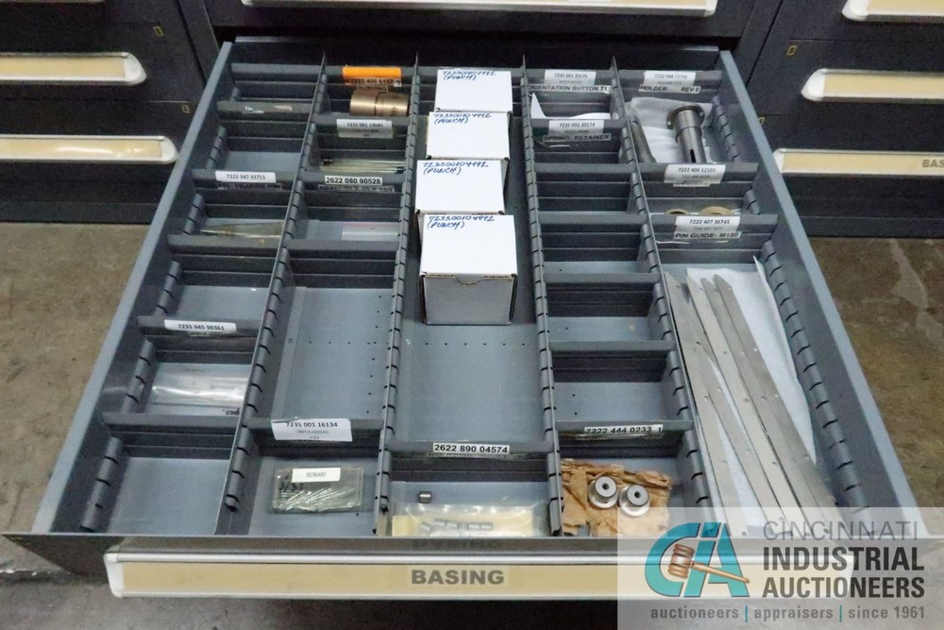 11-DRAWER VIDMAR CABINET WITH CONTENTS INCLUDING MISCELLANEOUS BASING ELECTRICAL, O-RINGS, - Image 10 of 11