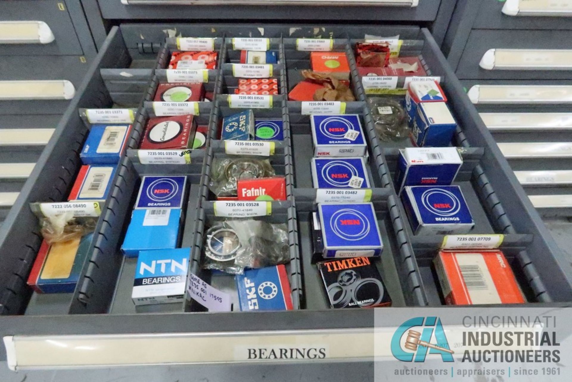 13-DRAWER VIDMAR CABINET WITH CONTENTS INCLUDING MISCELLANEOUS BEARINGS (CABINET CD) - Image 10 of 14