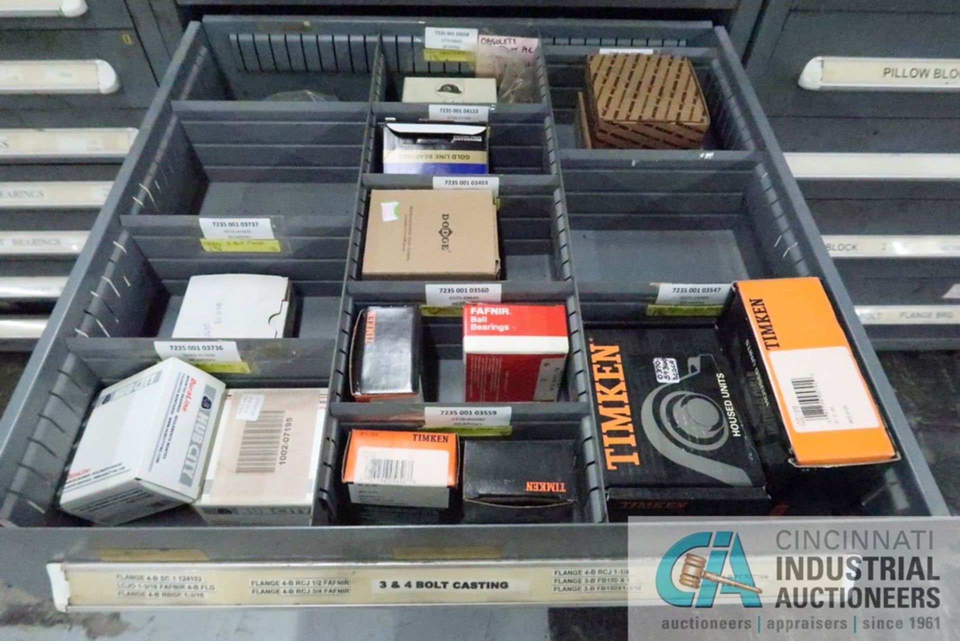 8-DRAWER VIDMAR CABINET WITH CONTENTS INCLUDING MISCELLANEOUS BEARINGS (CABINET DC) - Image 6 of 9