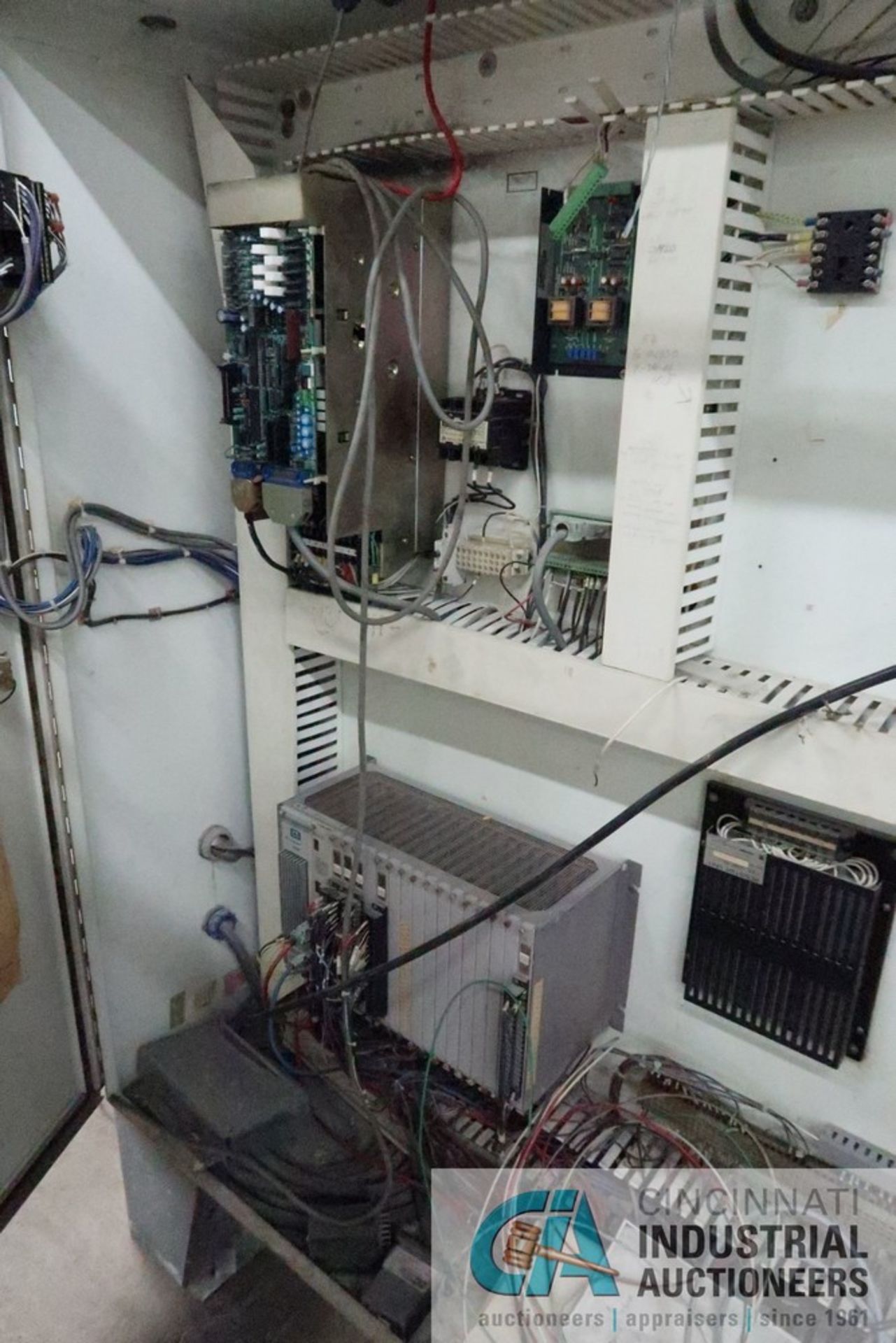 TWO-DOOR ELECTRICAL CABINET; W/ CTI POWER SUPPLY & OTHER CIRCUIT CARDS - Image 3 of 3