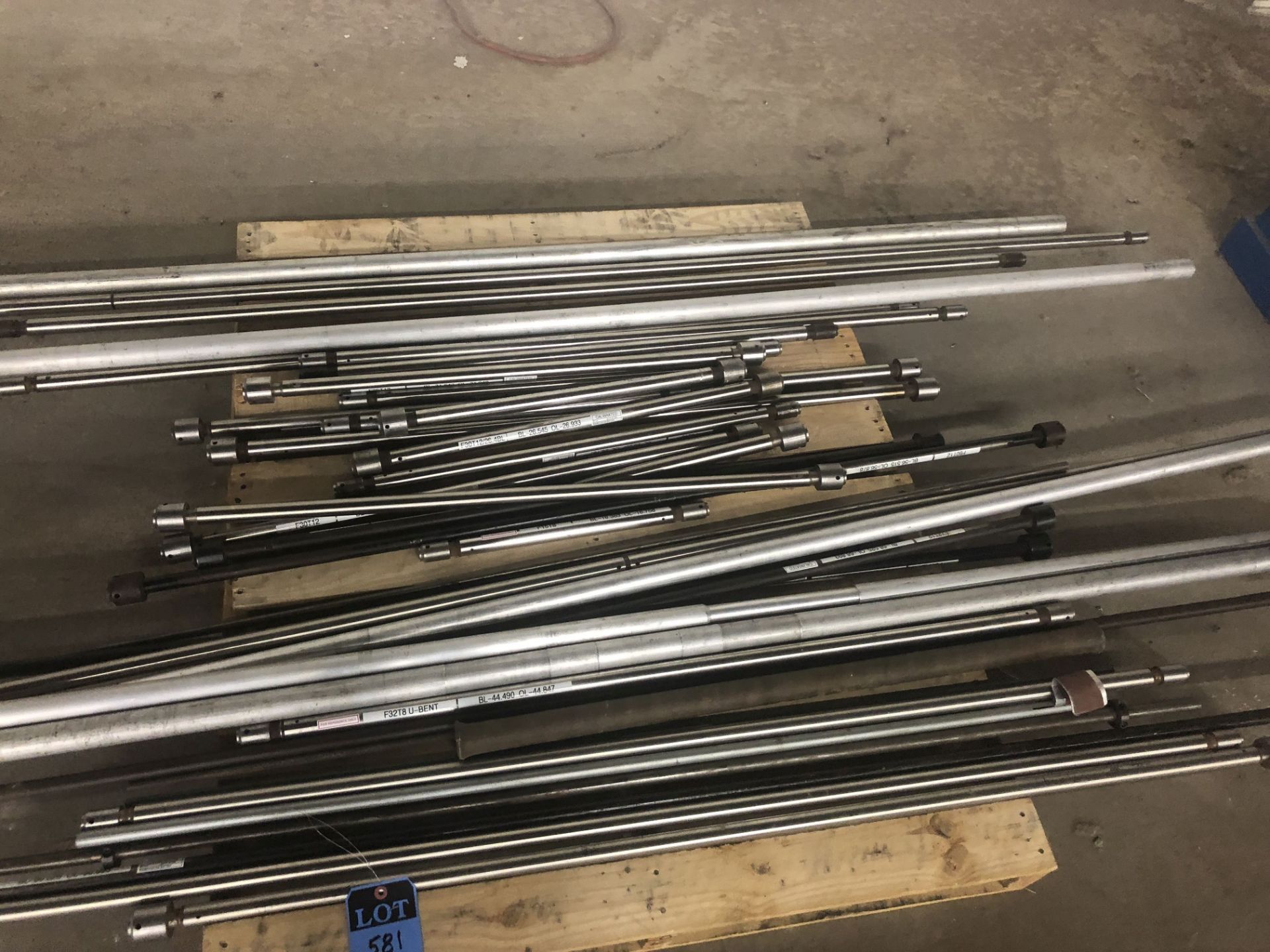 (LOT) PUSHER RODS & ALUMINUM BAR STOCK