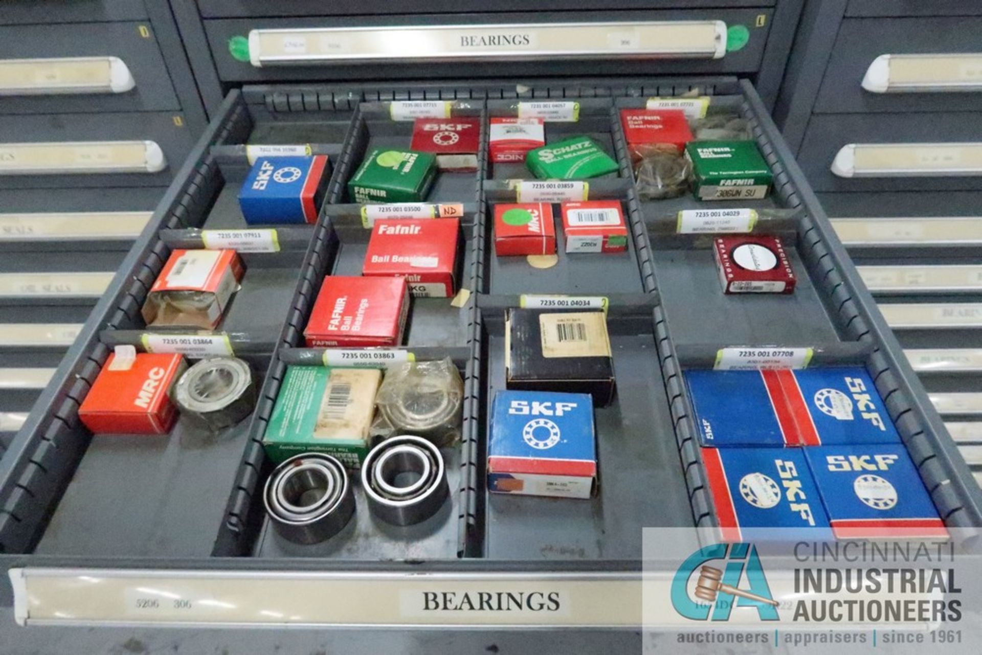 13-DRAWER VIDMAR CABINET WITH CONTENTS INCLUDING MISCELLANEOUS BEARINGS (CABINET CD) - Image 4 of 14