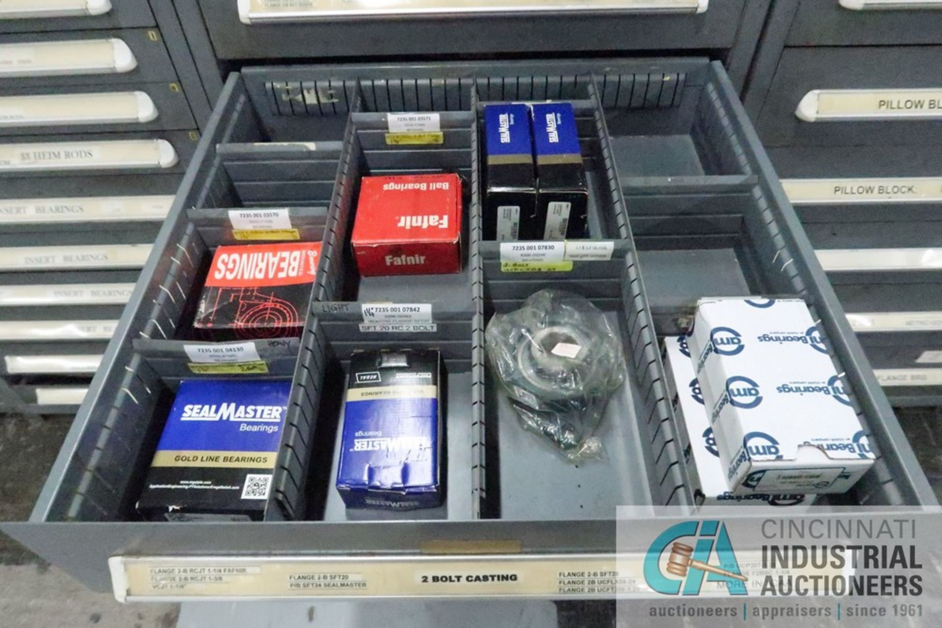 8-DRAWER VIDMAR CABINET WITH CONTENTS INCLUDING MISCELLANEOUS BEARINGS (CABINET DC) - Image 5 of 9
