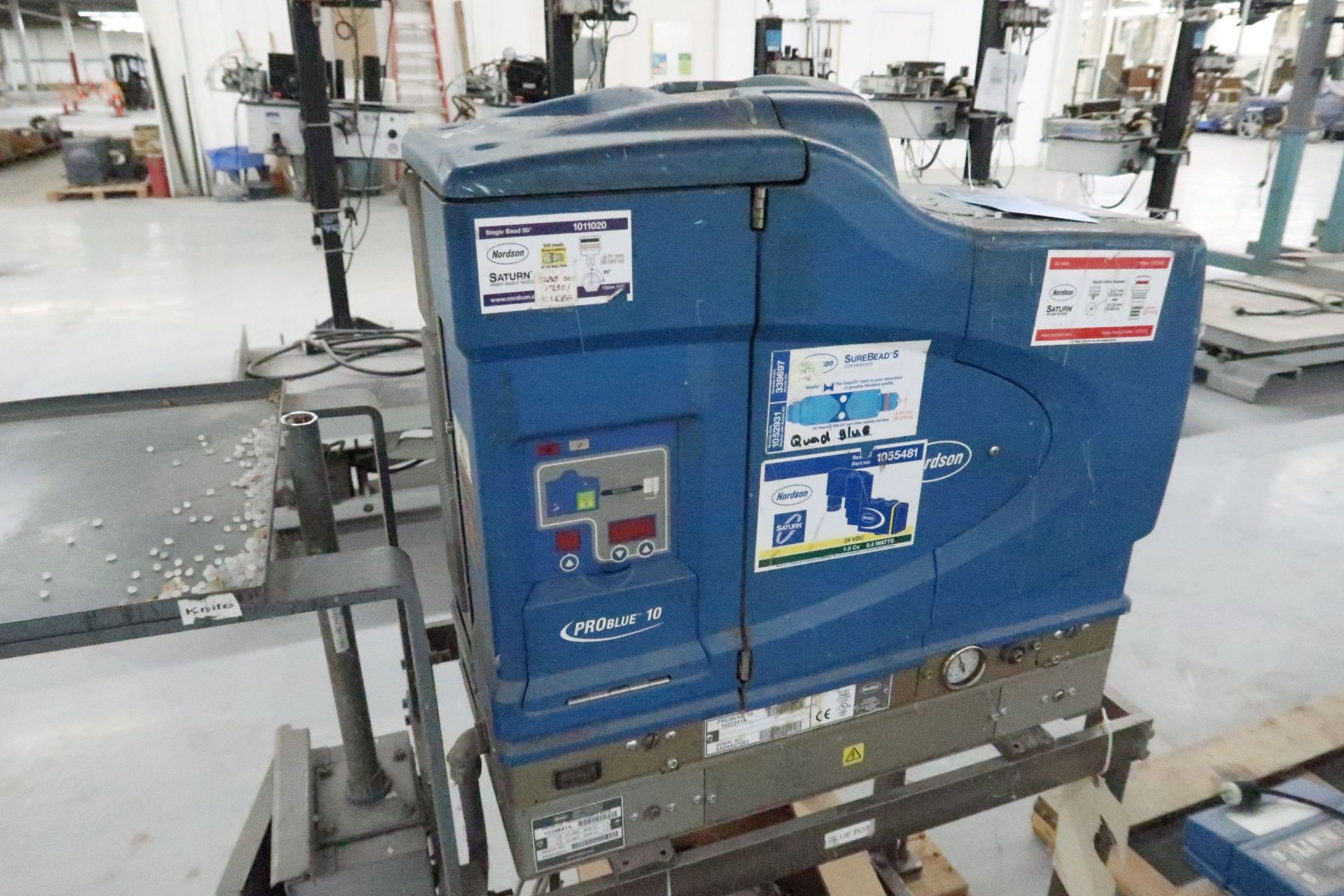 NORDSON MODEL PROBLUE 10 GLUE SYSTEM W/ GLUE GUN **Loading Fee Due the "ERRA" Taylor Crane $250.00 - Image 2 of 4