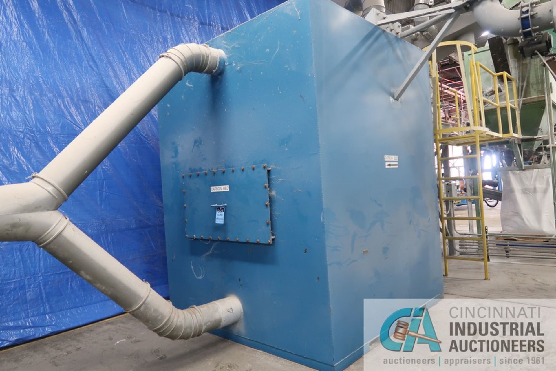 **UAS MODEL SFC8-2 FOUR CARTRIDGE BOTTOM DISCHARGE DUST COLLECTOR WITH CARBON FILTER - Image 8 of 13