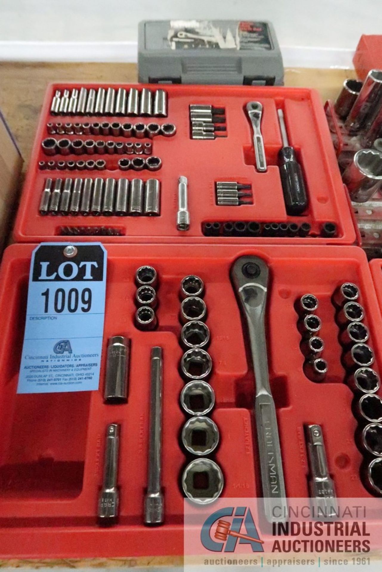 (LOT) MISCELLANEOUS DRIVE STANDARD / METRIC SOCKET SETS - Image 2 of 3