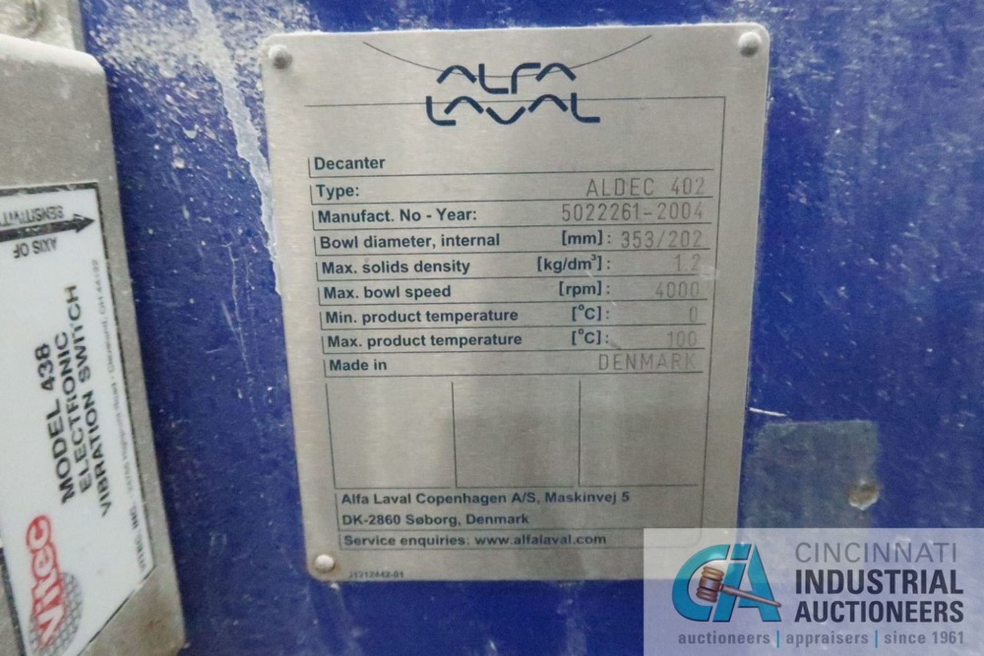 ALFA LAVAL MODEL ALDEC 402 CENTRIFUGE; S/N 502226-2004, SIEMENS CONTROL, 305/202 INTERNAL BOWL - Image 2 of 5