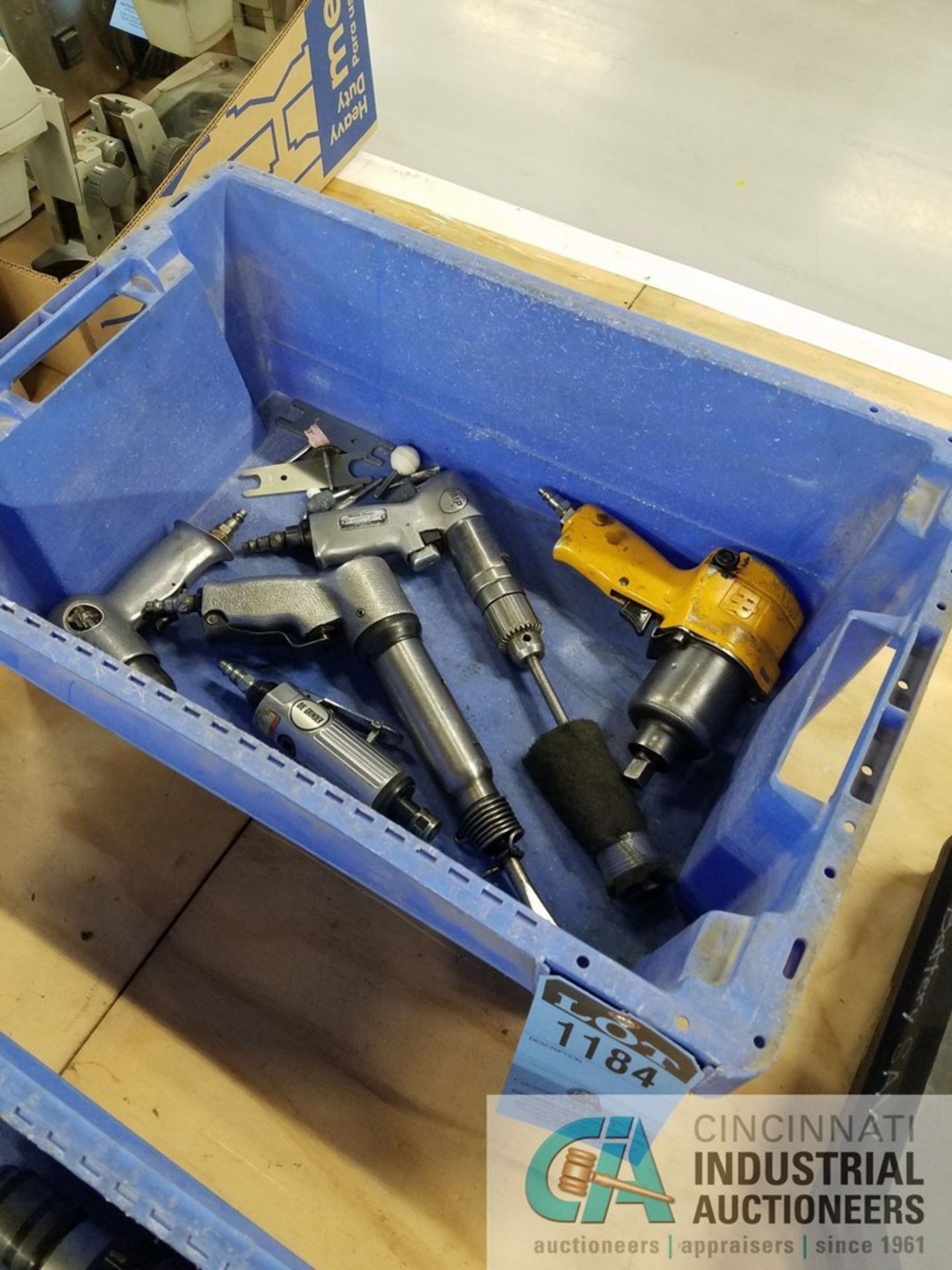 (LOT) MISC. PNEUMATIC POWER HAND TOOLS