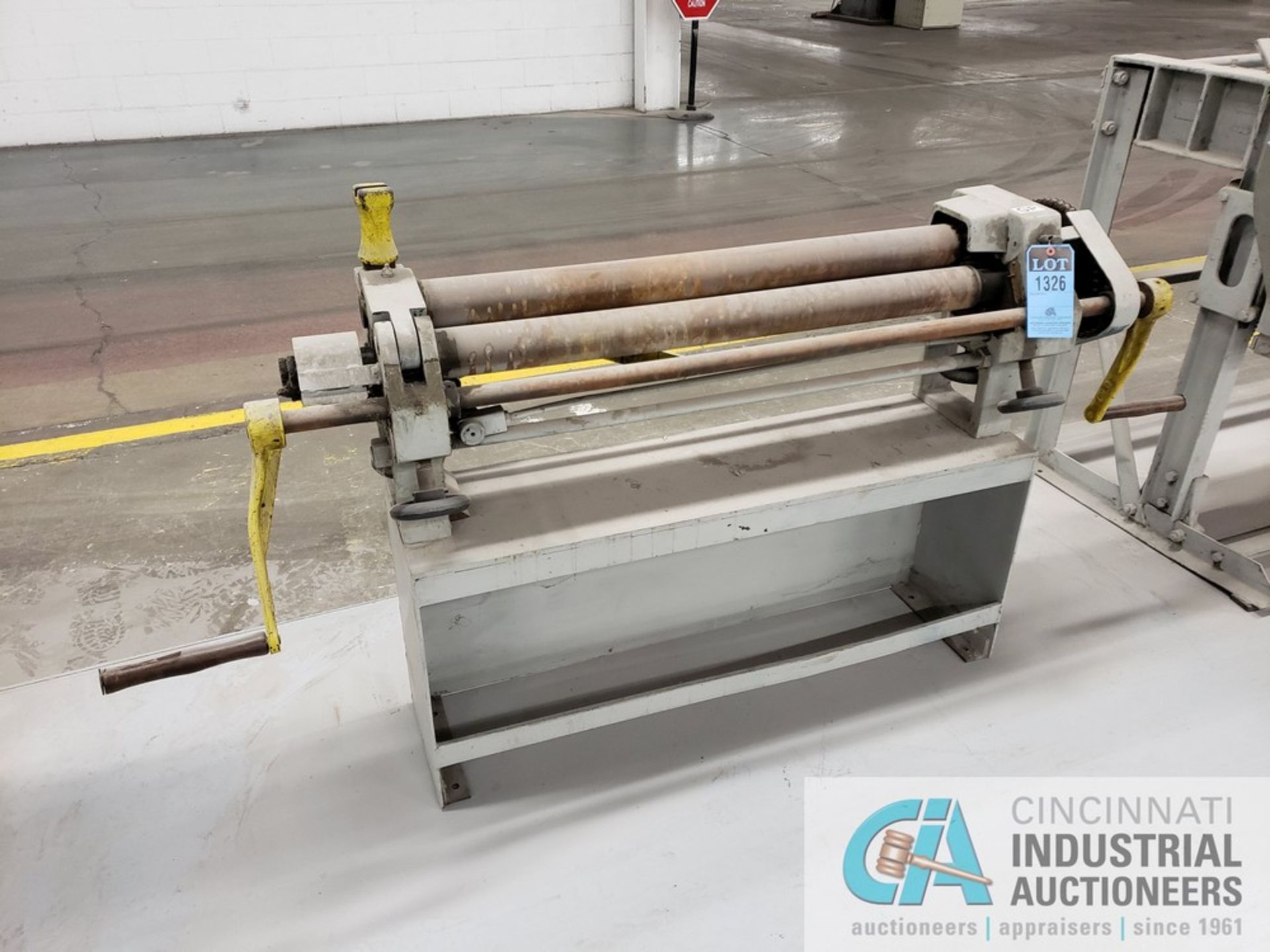 36" MFG UNKNOWN SLIP ROLL MACHINE - Image 2 of 4