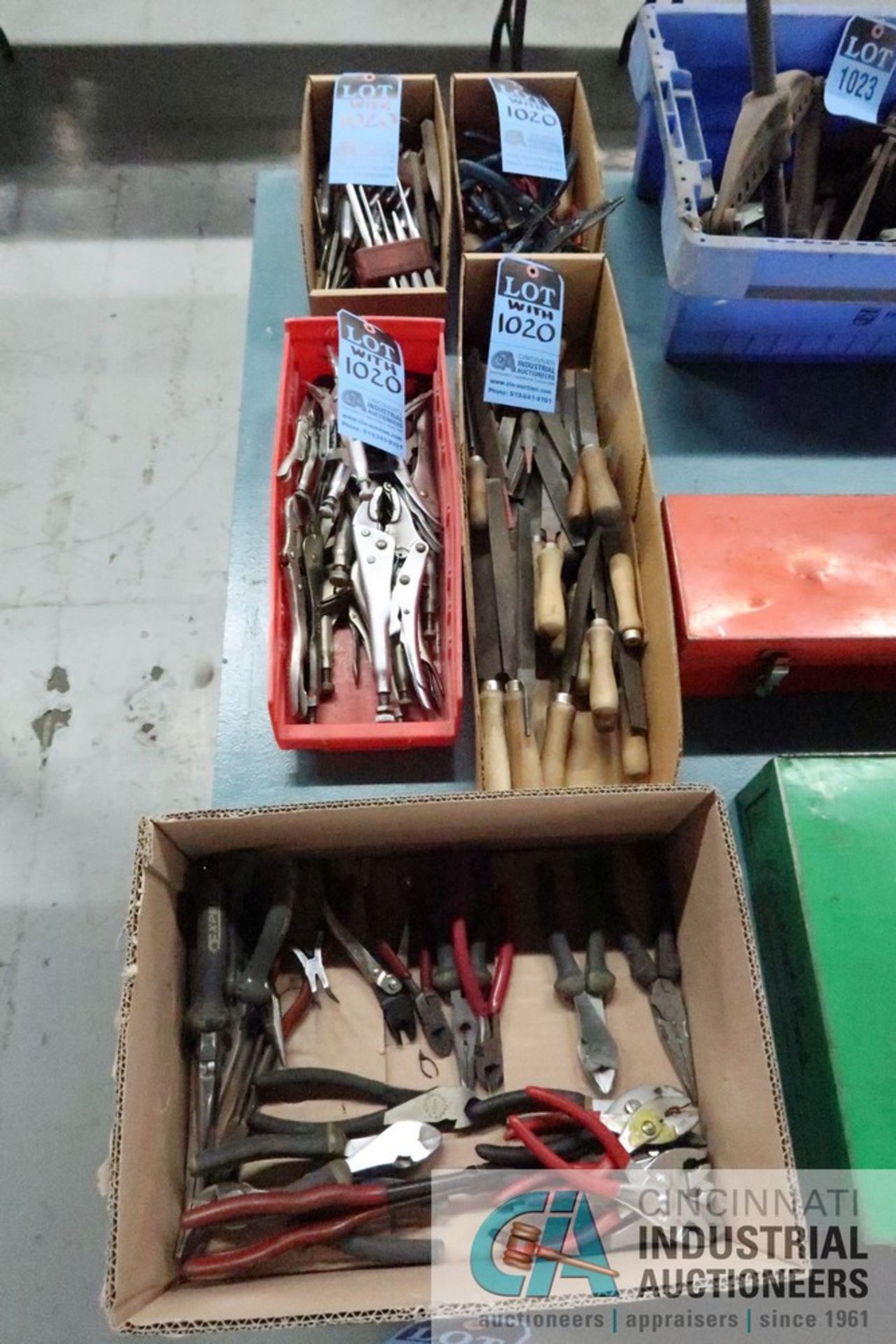 (LOT) LARGE ASSORTMENT OF SIDE CUTTERS, PLIERS, VISE GRIPS, FILES, SNAP RING PLIERS AND CHISELS