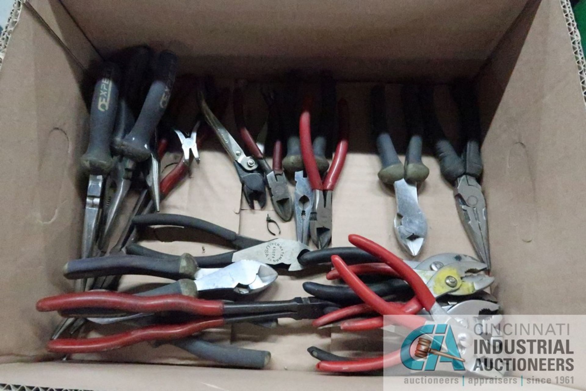 (LOT) LARGE ASSORTMENT OF SIDE CUTTERS, PLIERS, VISE GRIPS, FILES, SNAP RING PLIERS AND CHISELS - Image 2 of 4