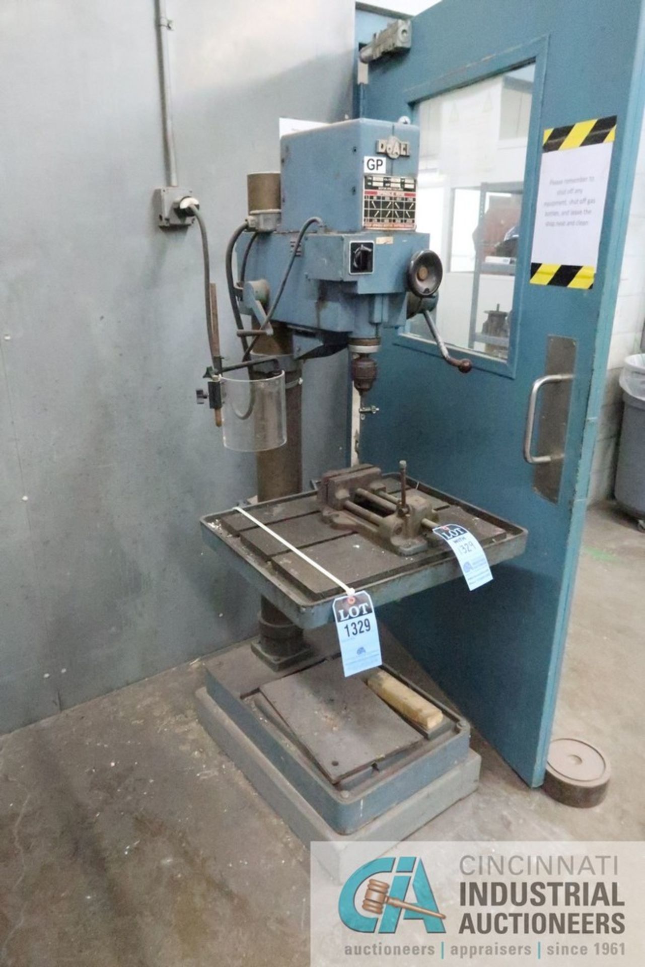 25" DOALL TYPE D-25150 HEAVY DUTY FLOOR DRILL; S/N 38362, 3-PHASE, 230 VOLTS, 85-3,530 SPINDLE