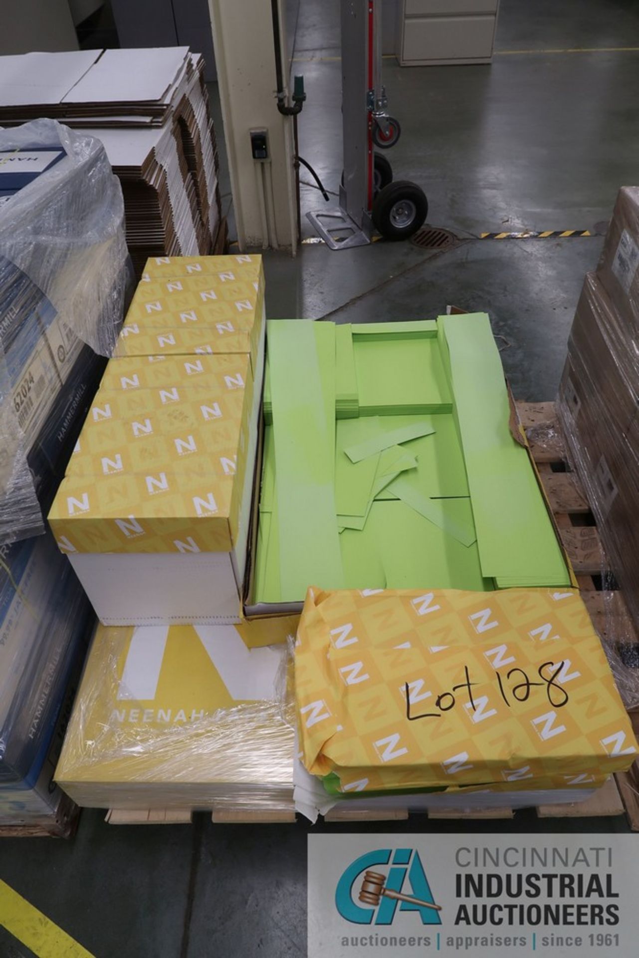 (LOT) (7) SKIDS MISCELLANEOUS REAMS OF PAPER AND CORRUGATED BOXES - Image 6 of 9