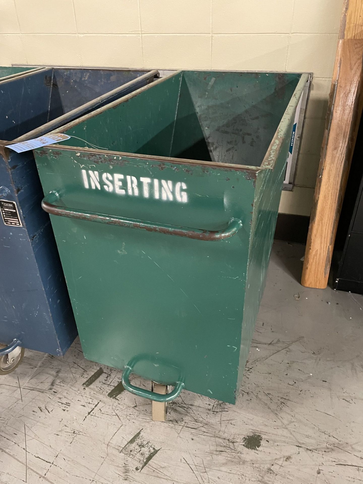 18 CU. FT. STEEL DUMPING CART