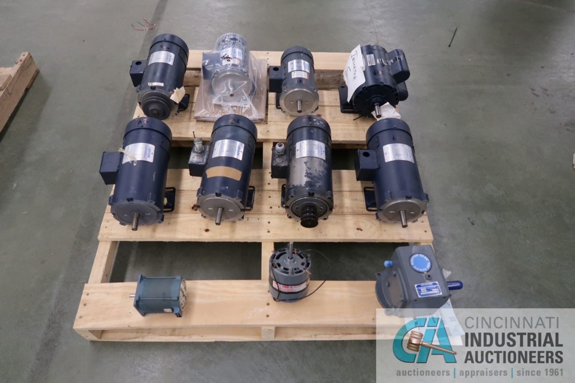 MISCELLANEOUS MOTORS TO 1HP - Image 4 of 4