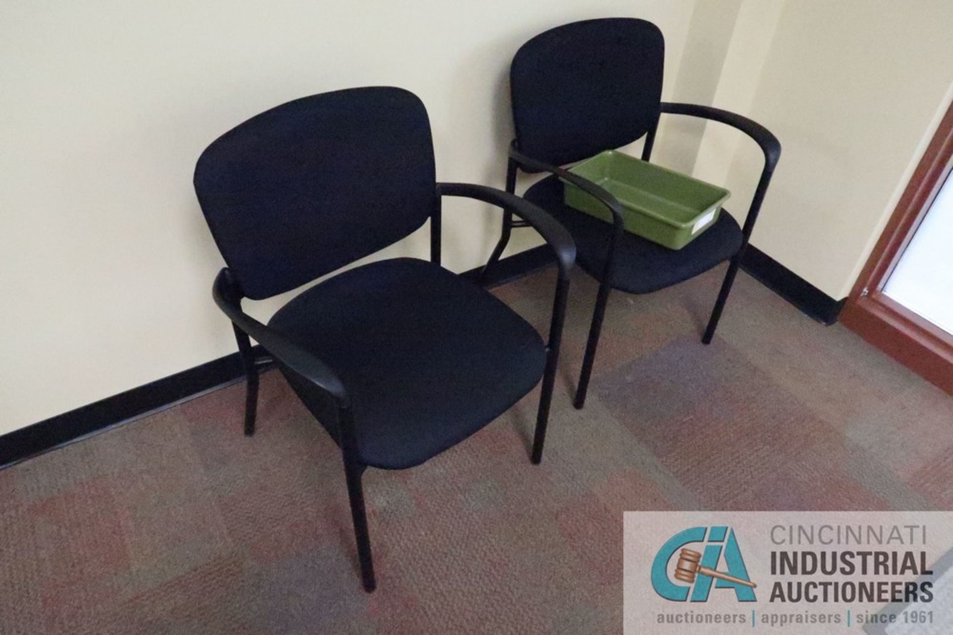 (LOT) RECEPTION DESK AND (3) CHAIRS - Image 3 of 3