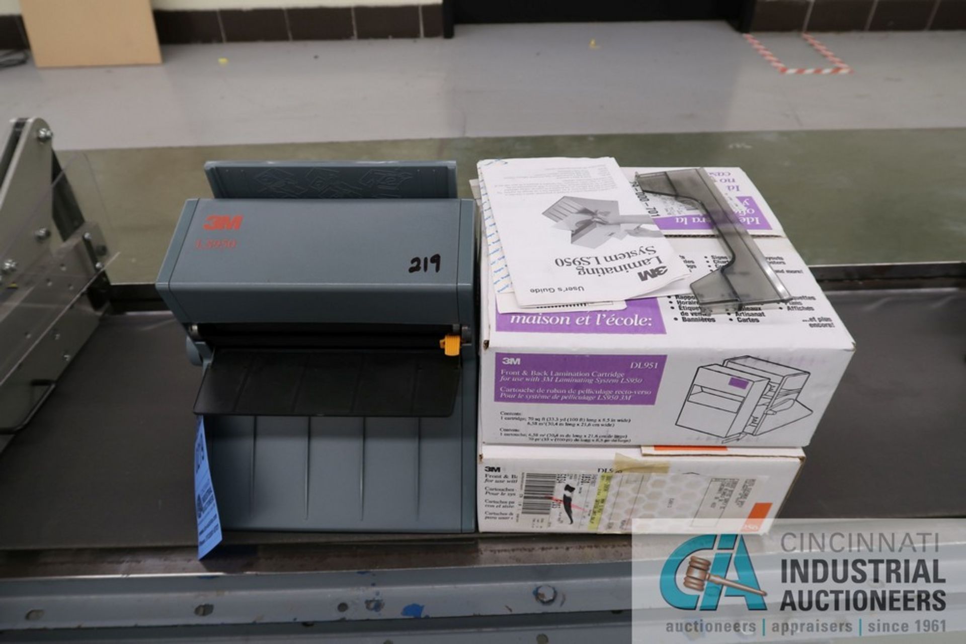 3M MODEL LS950 LAMINATOR WITH SUPPLIES - Image 2 of 3