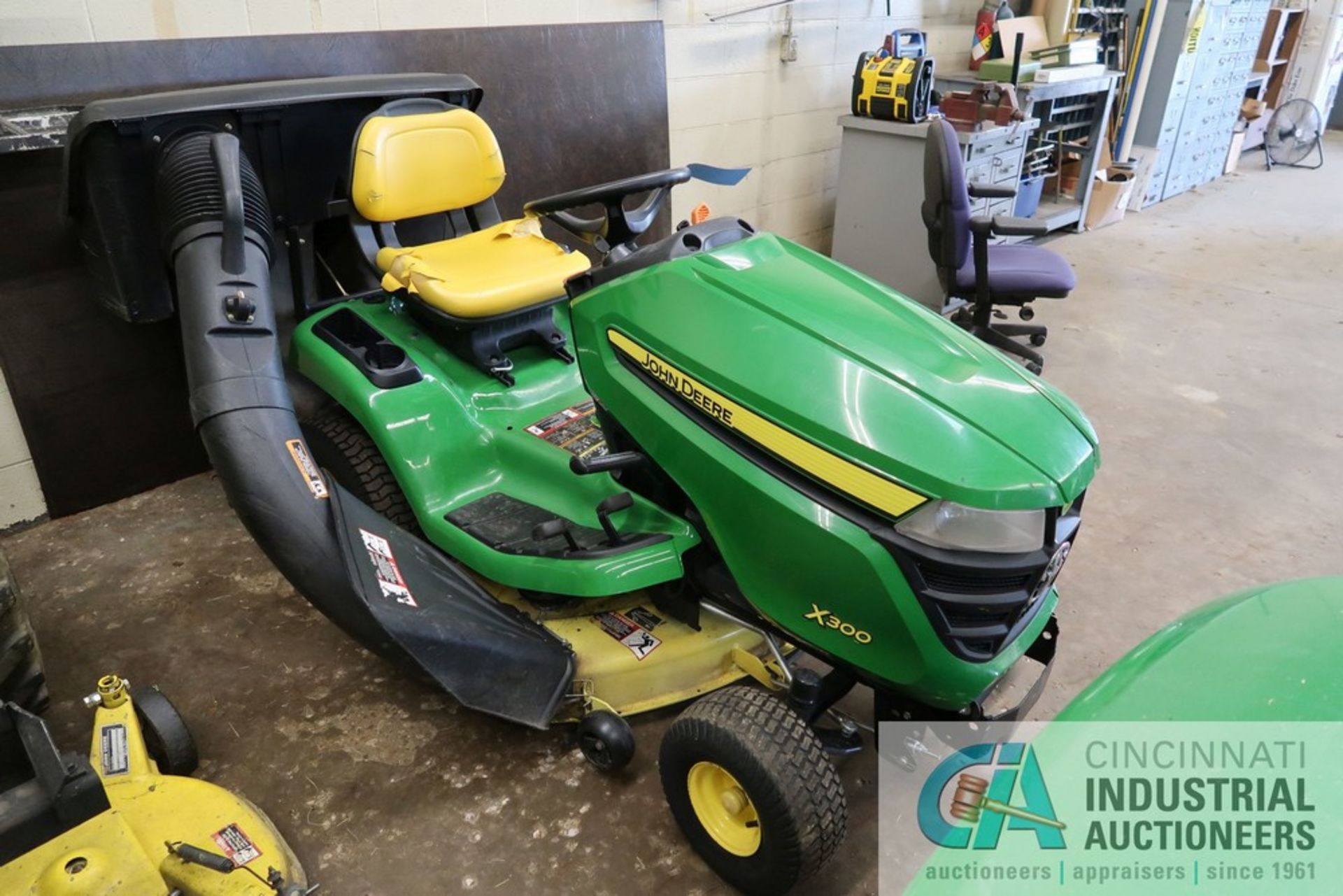 JOHN DEERE X300 GAS POWERED TRACTOR, KAWASAKI ENGINE, 42" MOWER, BAGGER, 634 HOURS - Image 2 of 8