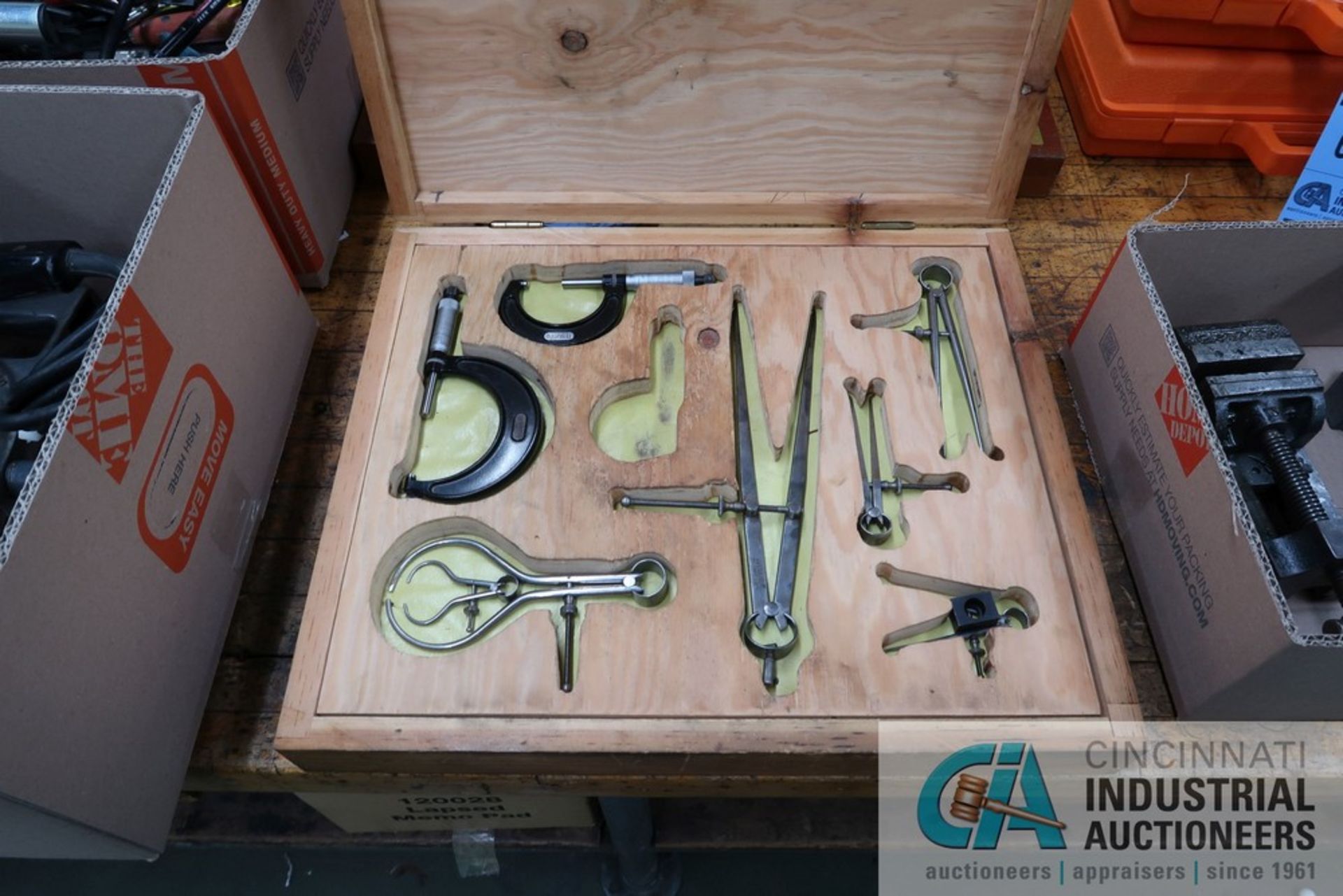 (LOT) MISCELLANEOUS INSPECTION TOOLS