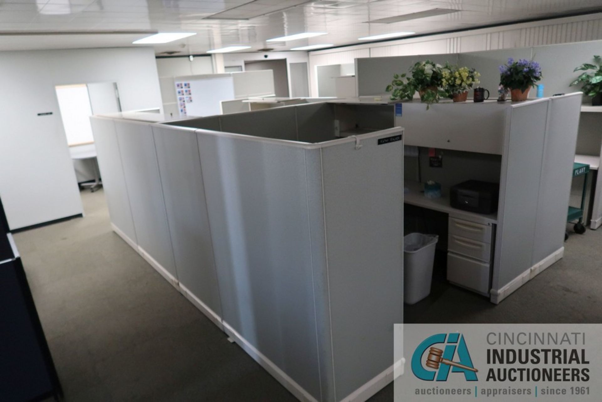 PERSON 84" X 86" MODULAR OFFICE CUBICLES WITH (4) CHAIRS