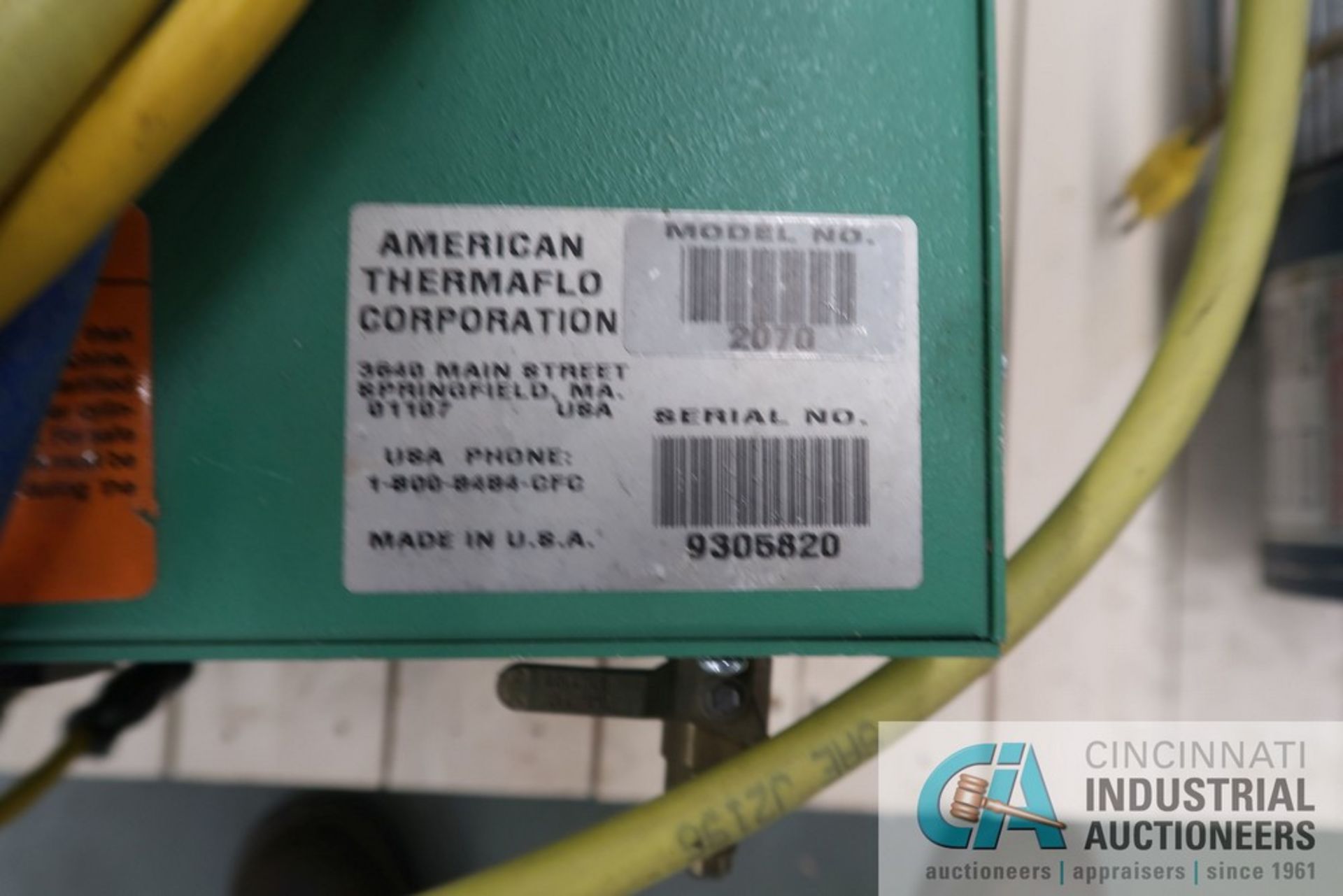 (LOT) AMERICAN THERMA-FLO MODEL 2070 REFRIGERANT RECOVERY & CHARGING UNIT AND ROBINAIR VACUUM PUMP - Image 3 of 3