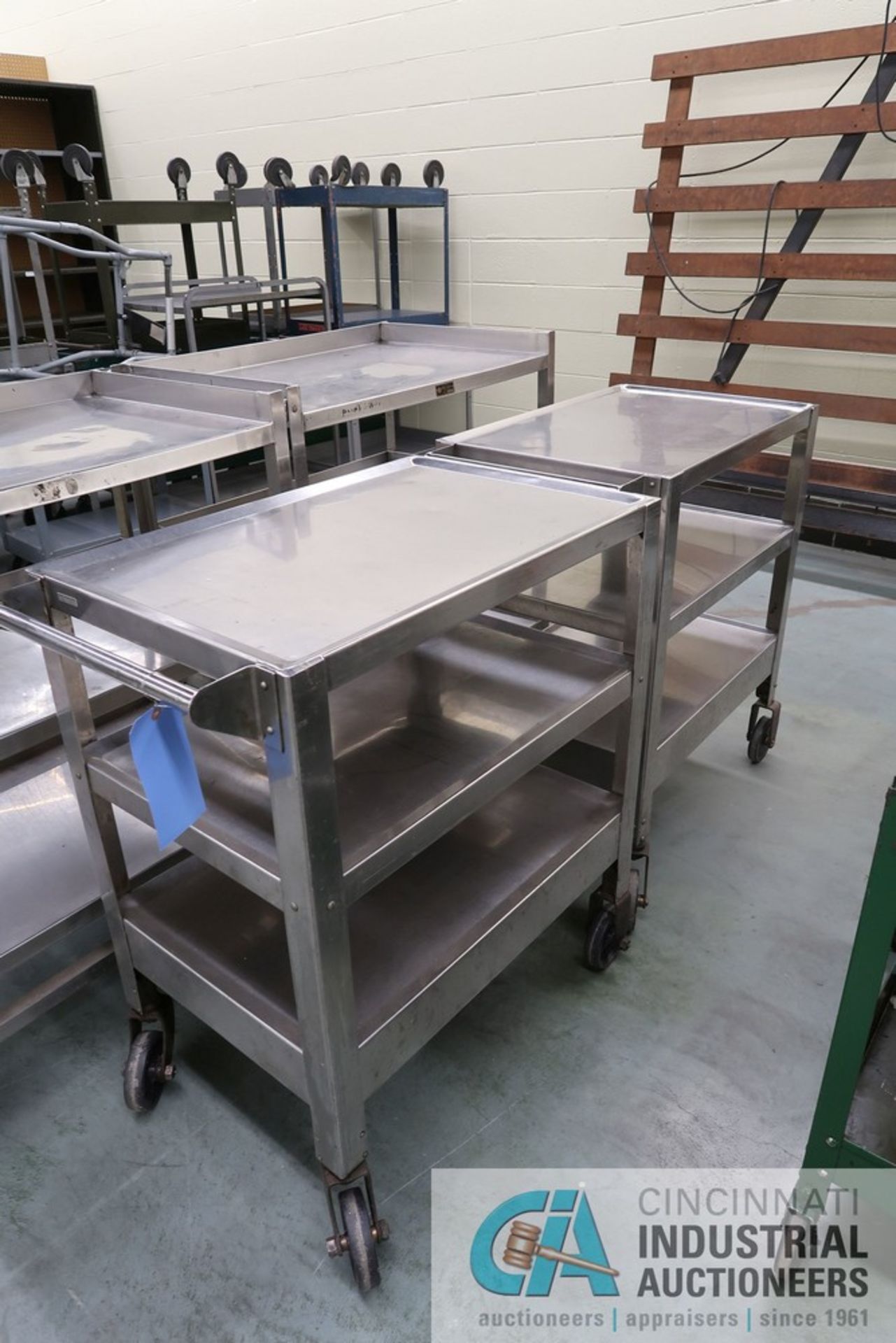 30" X 20" 3-SHELF STAINLESS STEEL CARTS