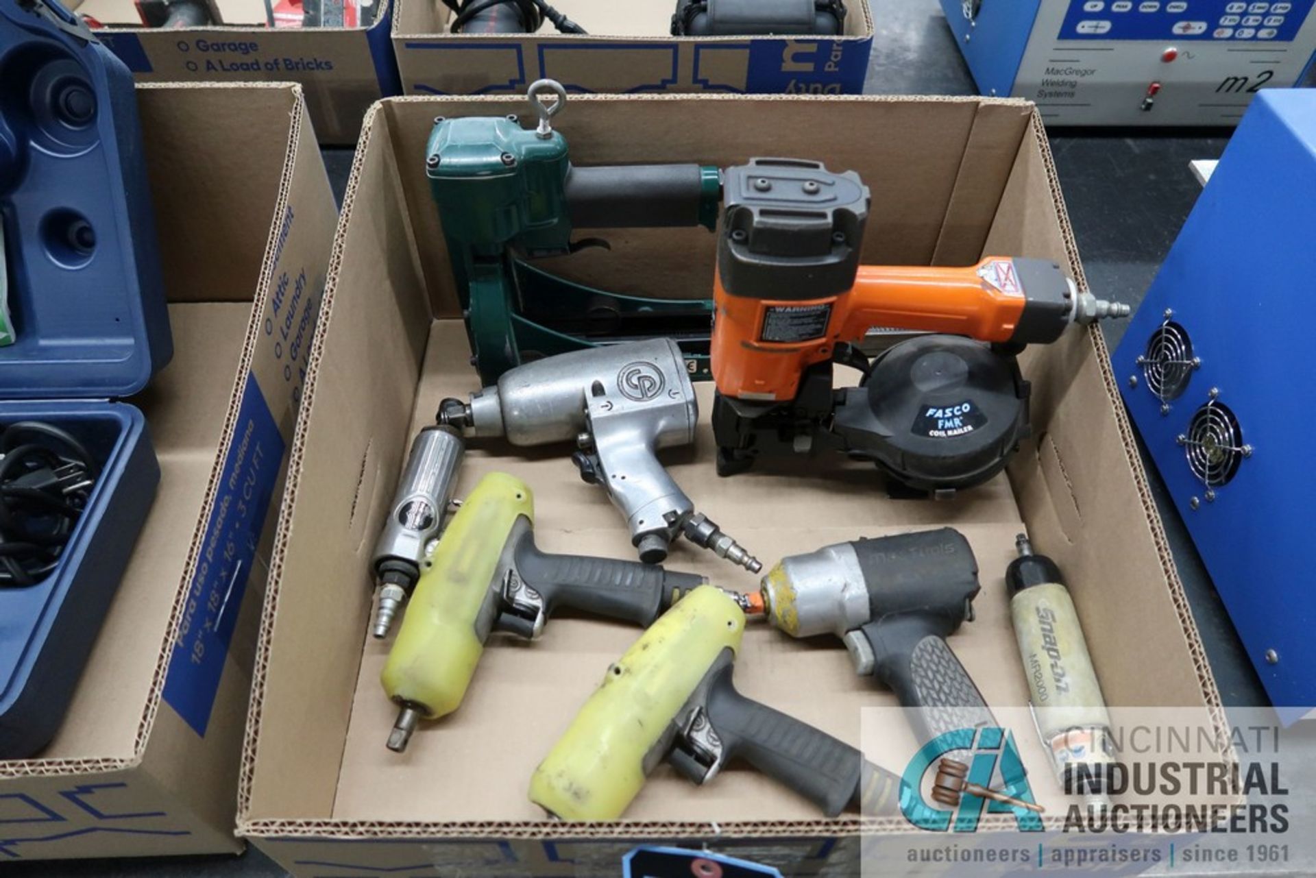 (LOT) MISCELLANEOUS PNEUMATIC HAND POWER TOOLS