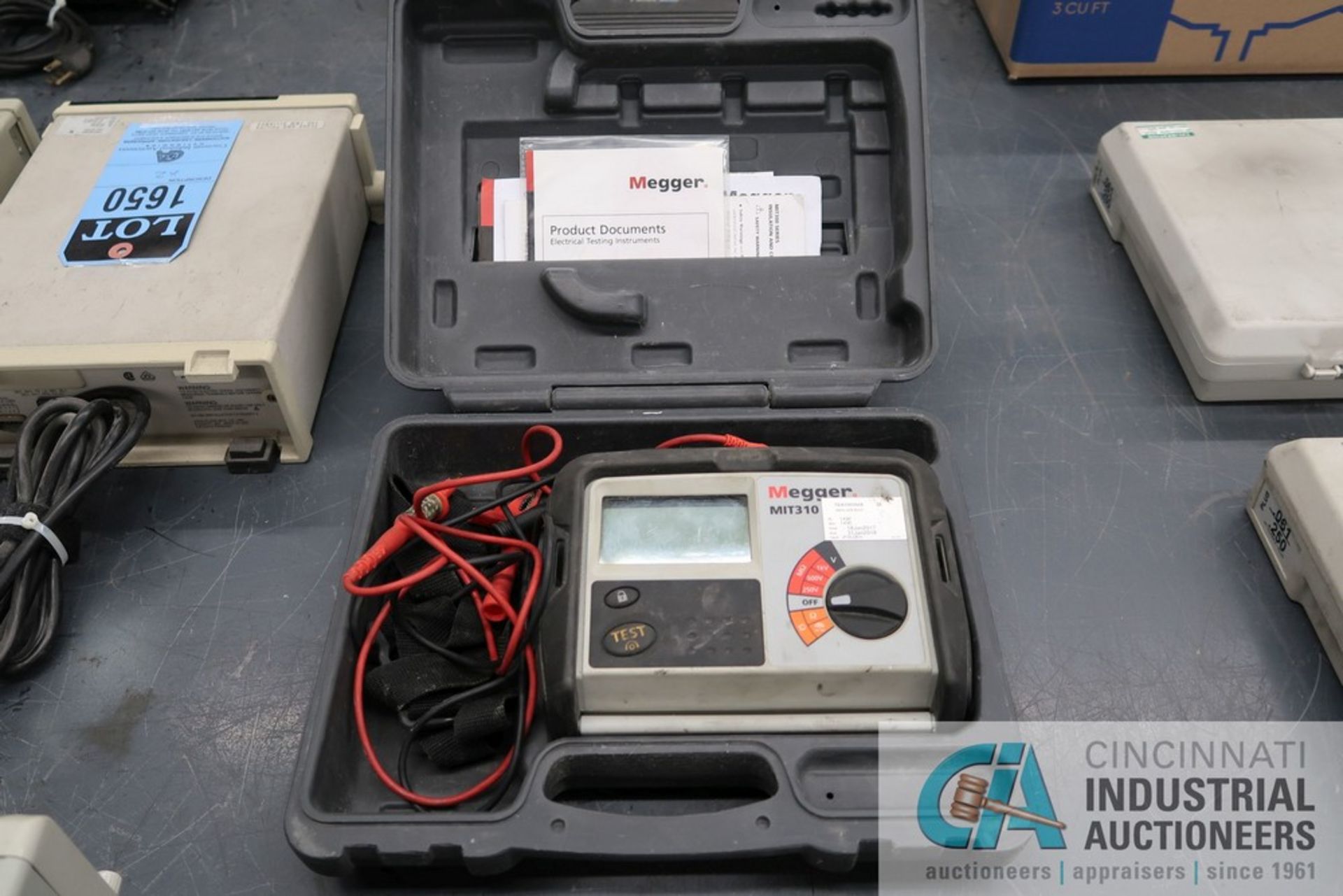 MEGGER MODEL MIT310 INSULATION TESTER WITH BIDDLE CAT. NO. 212459 INSULATION TESTER - Image 2 of 3