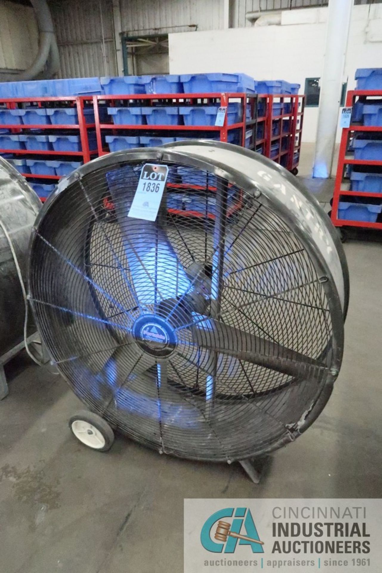 42" DIAMETER TRIANGLE PORTABLE DRUM STYLE AIR CIRCULATOR