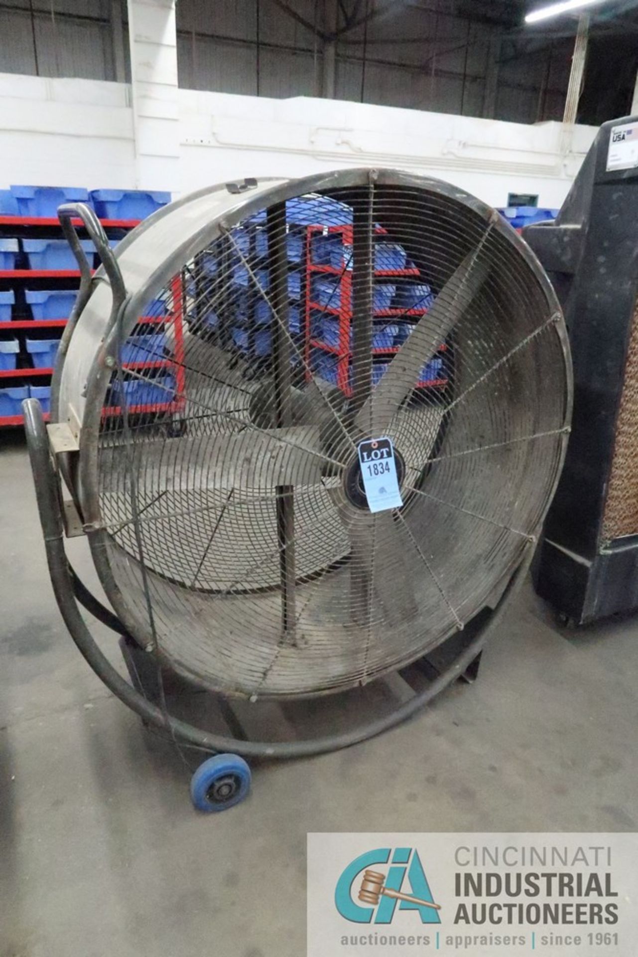 48" DIAMETER TRIANGLE PORTABLE DRUM STYLE AIR CIRCULATOR