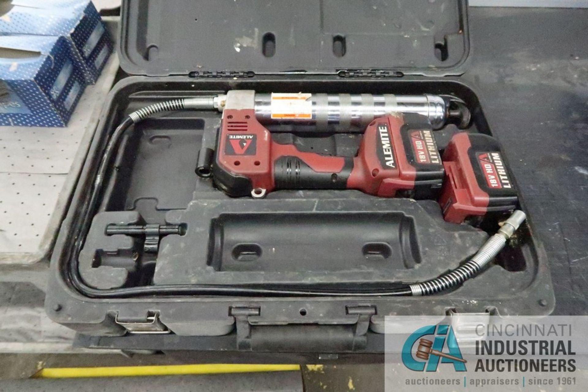 18 VOLT ALEMITE CORDLESS GREASE GUN WITH CHARGER AND TUBS OF TOOLS