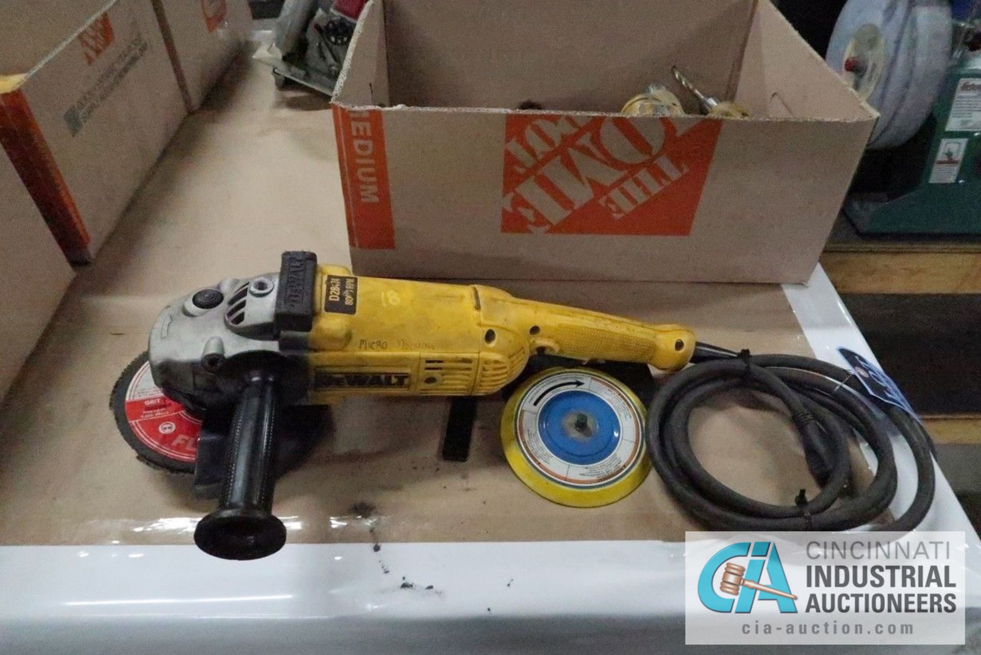 7" DEWALT ANGLE GRINDER