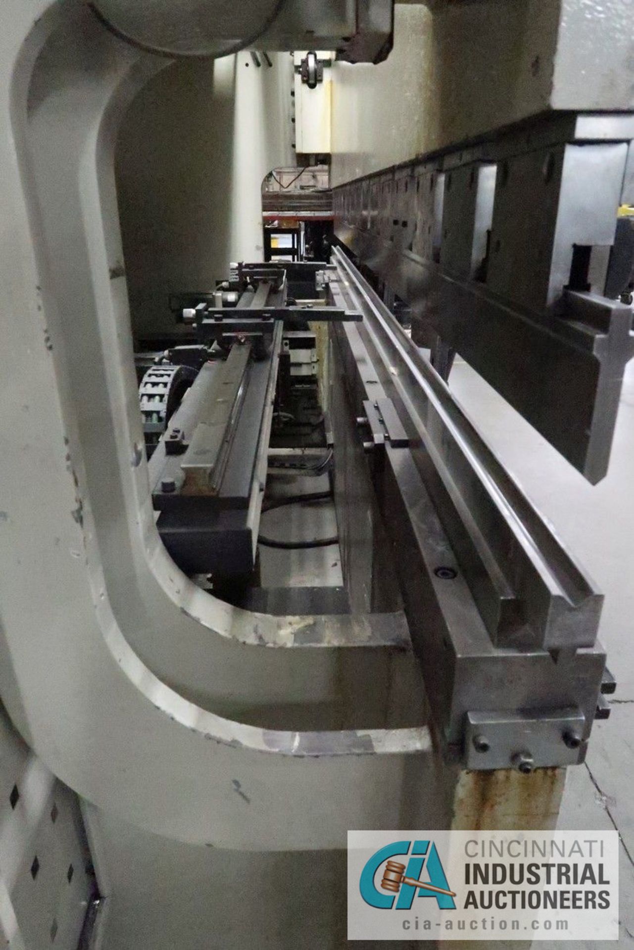 176 TON X 10' DURMA MODEL CNC-HAP-30160 HYDRAULIC PRESS BRAKE DELEM DA-66W CNC CONTROL, FOOT - Image 15 of 16